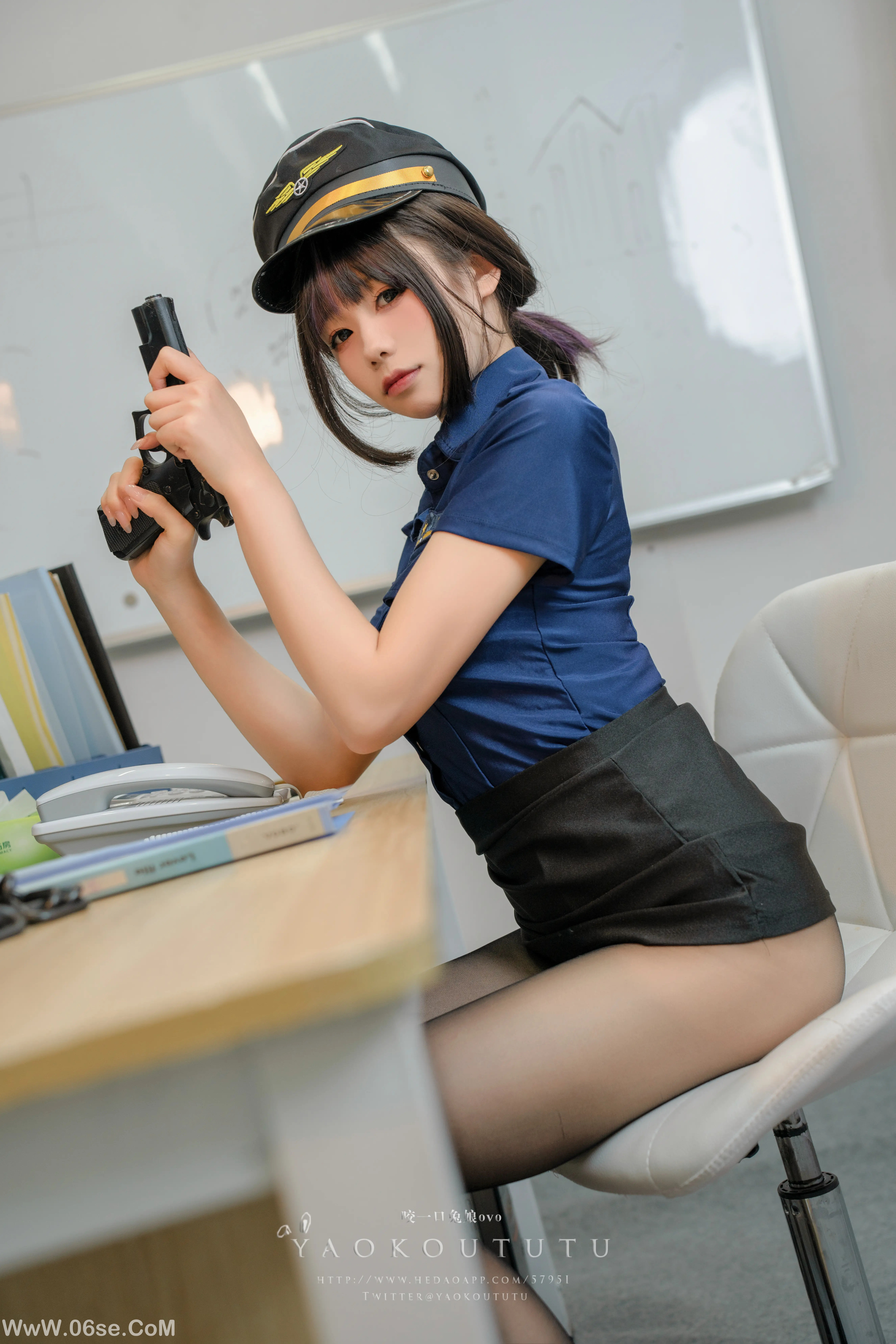 图片[5]-咬一口兔娘 乌龙女警-六色网