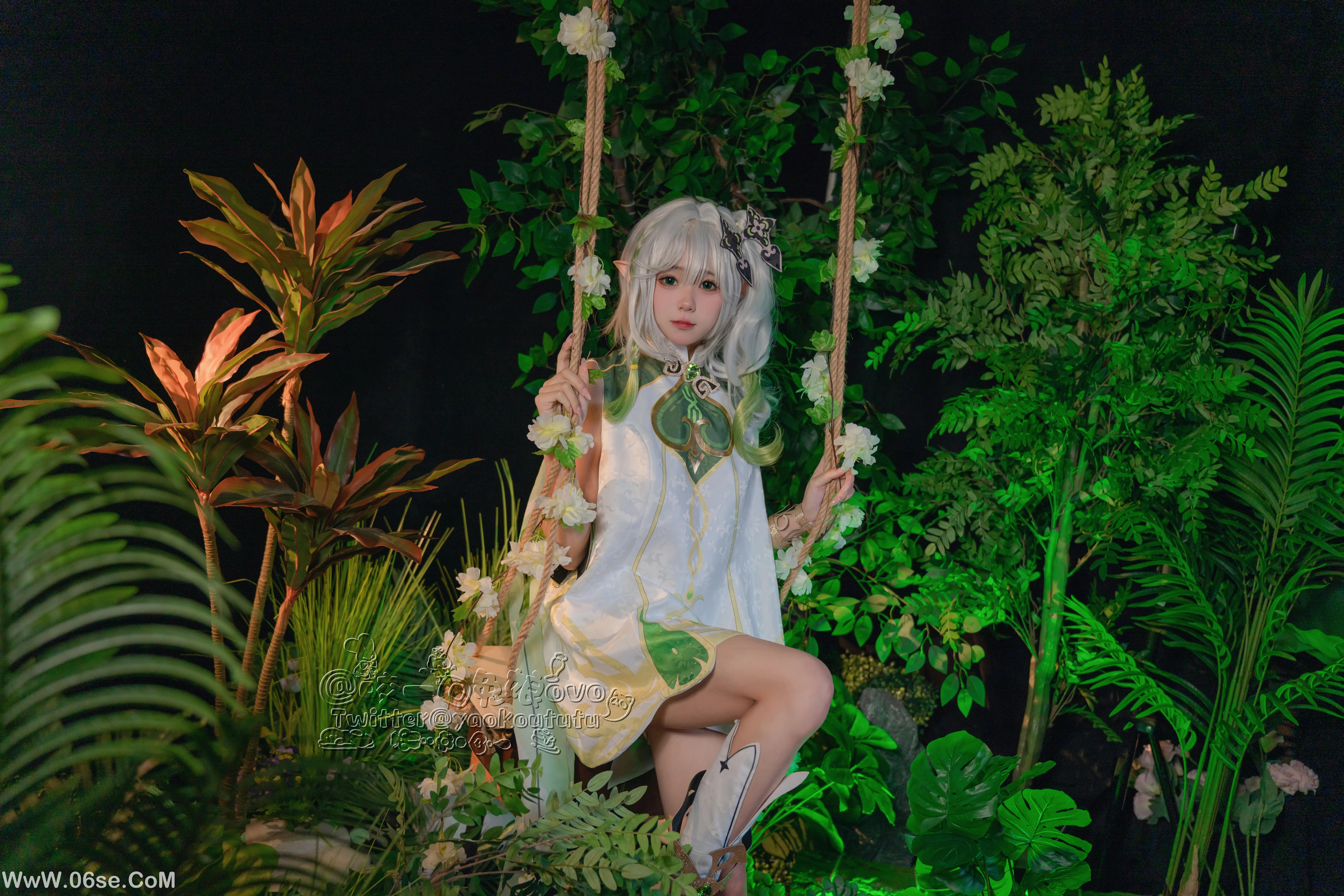 咬一口兔娘 万年萝莉纳西妲-六色网