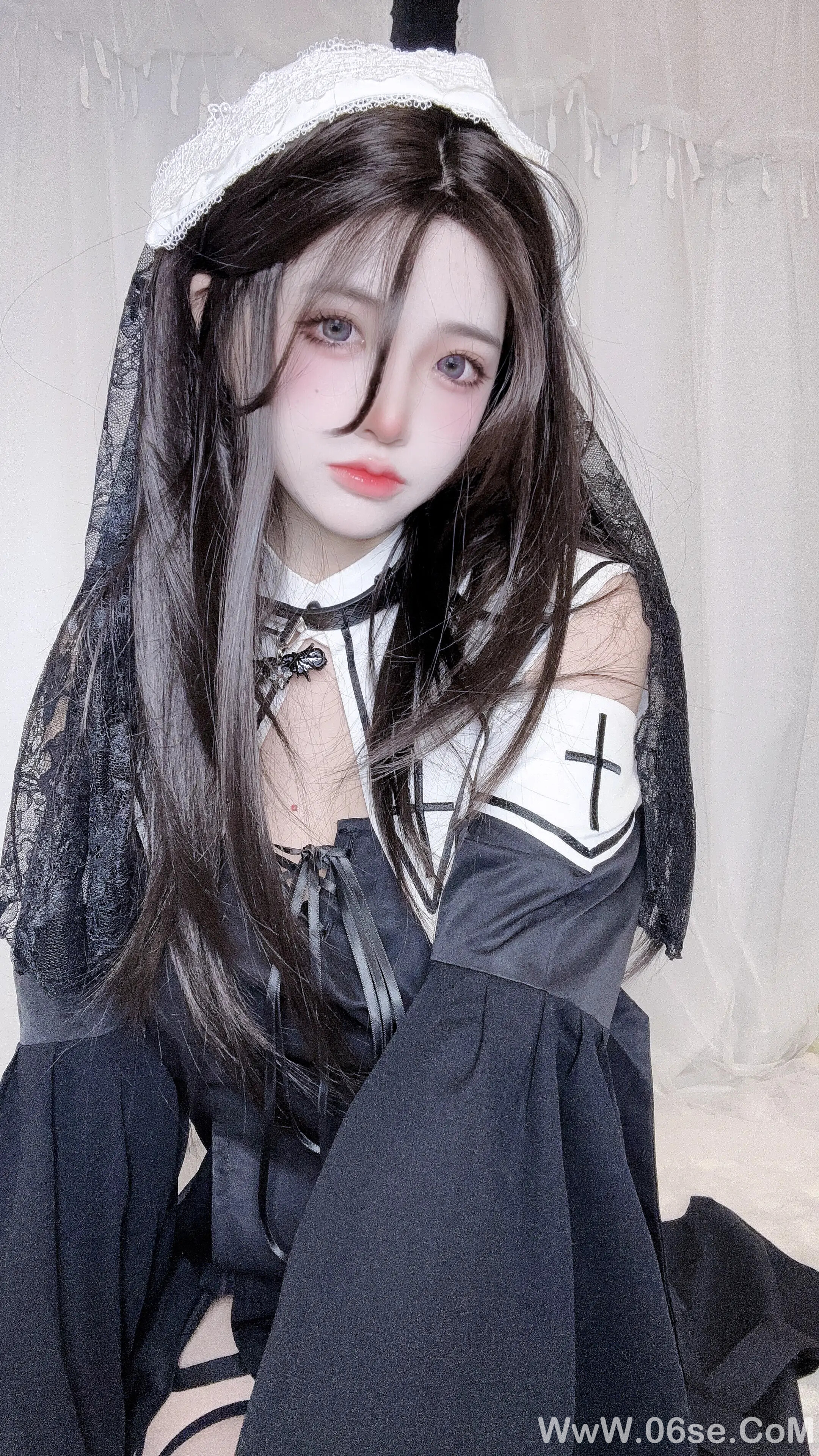 图片[20]-疯猫ss 修女自拍-六色网