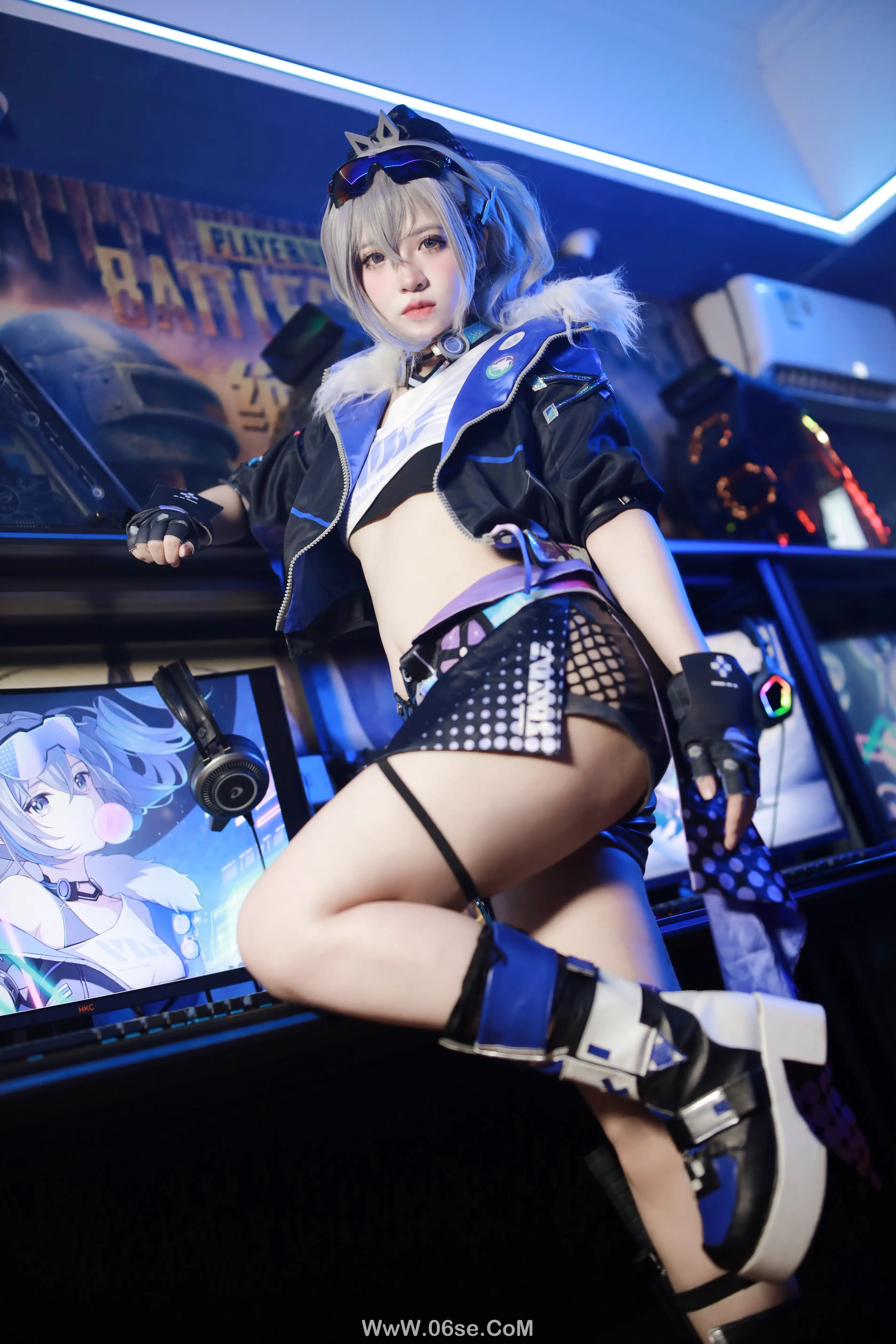 图片[23]-疯猫ss 少女衣橱 银狼-六色网