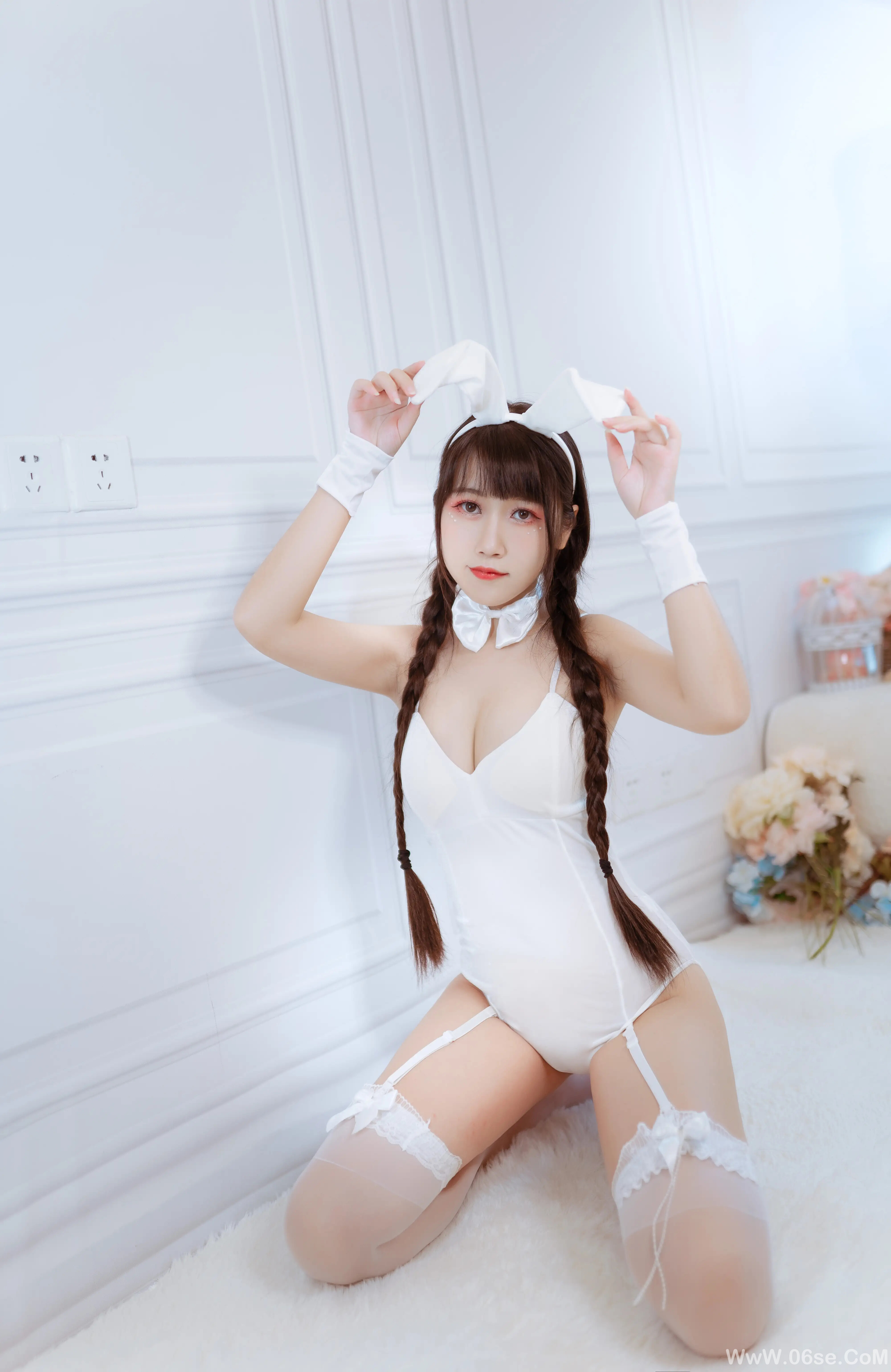 图片[7]-不呆猫 – 白色兔女郎-六色网