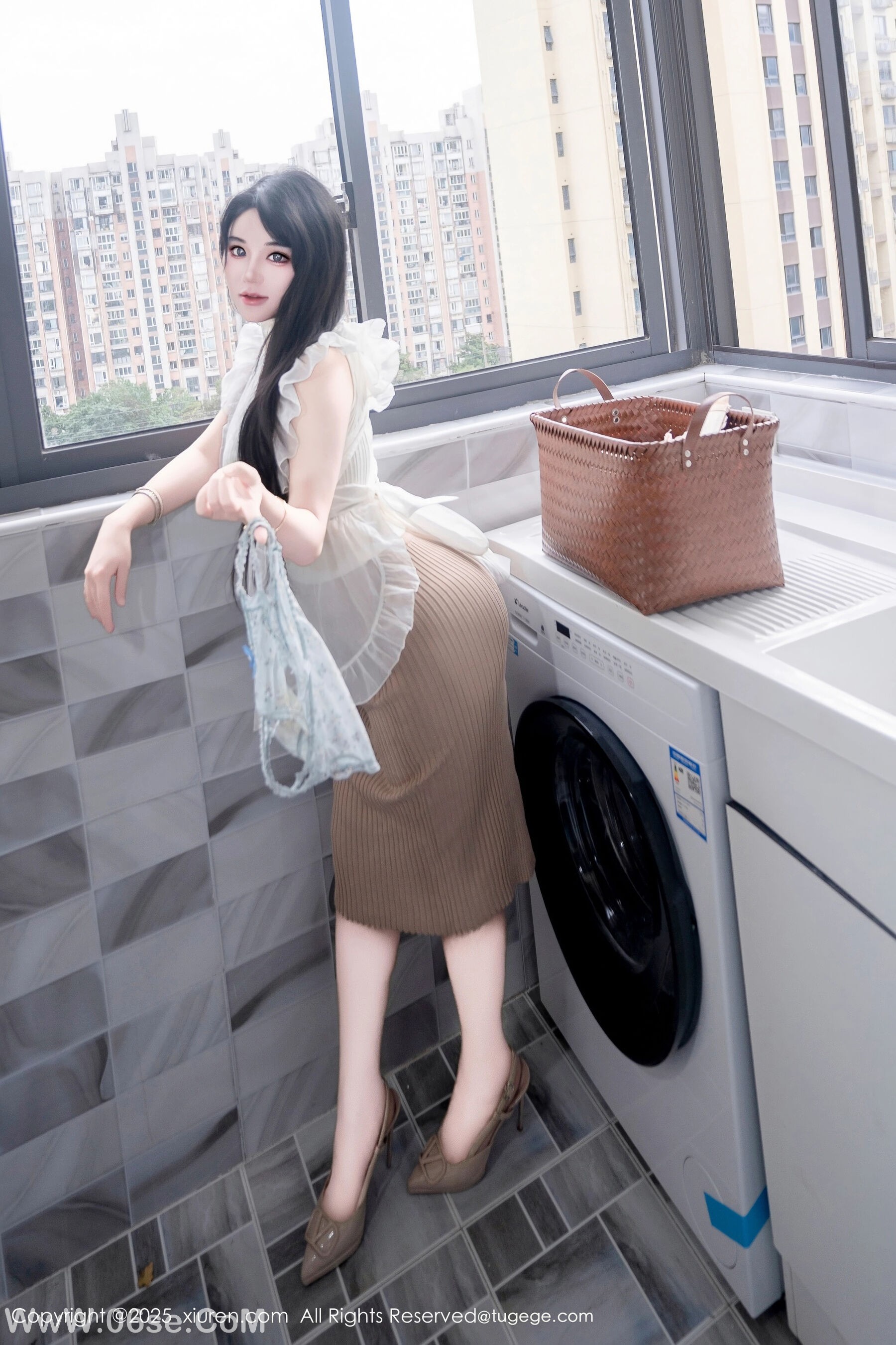 图片[12]-秀人网 – NO.11010 – 汐汐爱吃草莓 [84P]-六色网