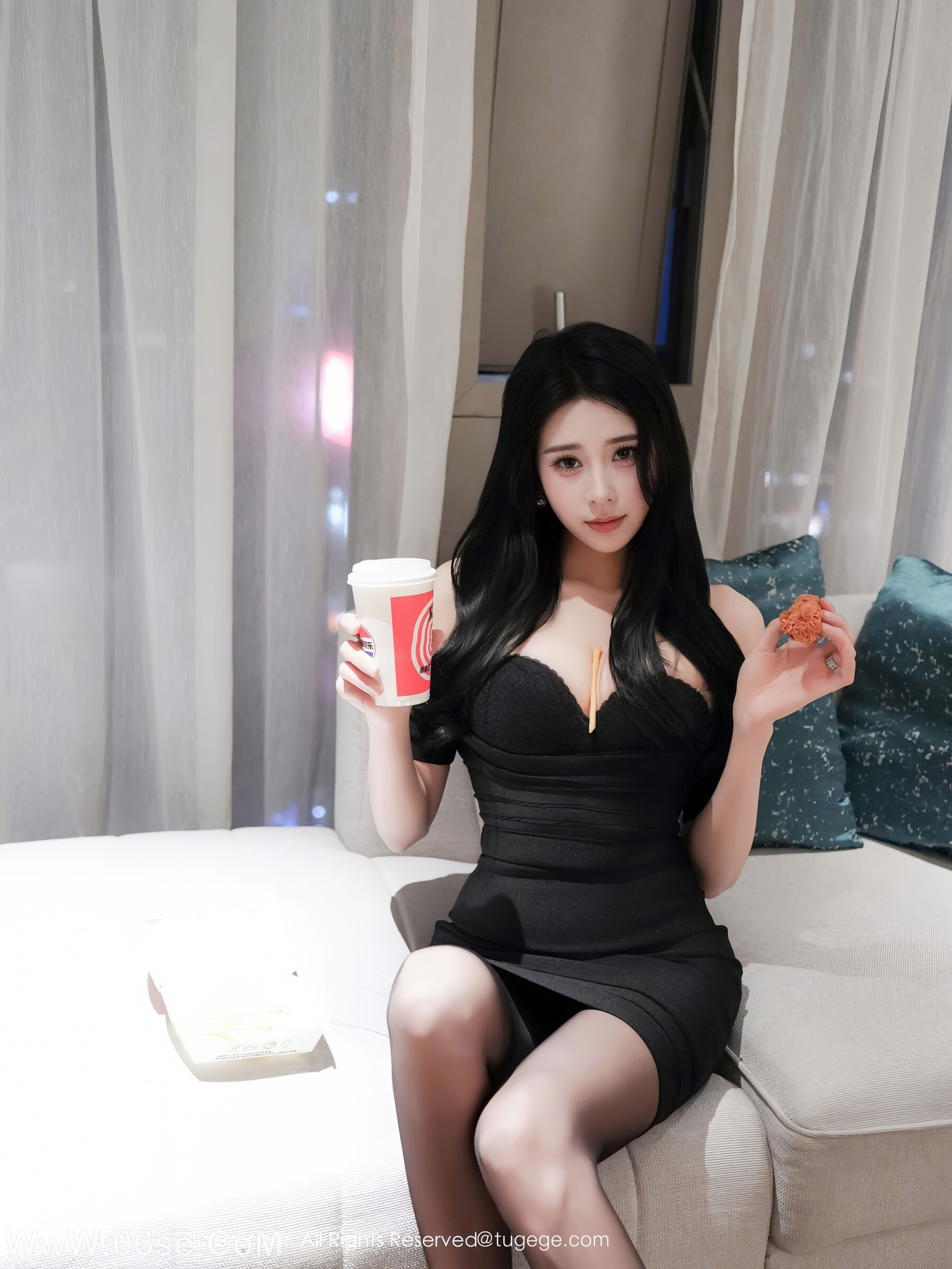 图片[11]-秀人网 – NO.10942 – 椰汁糯米姬 [54P]-六色网