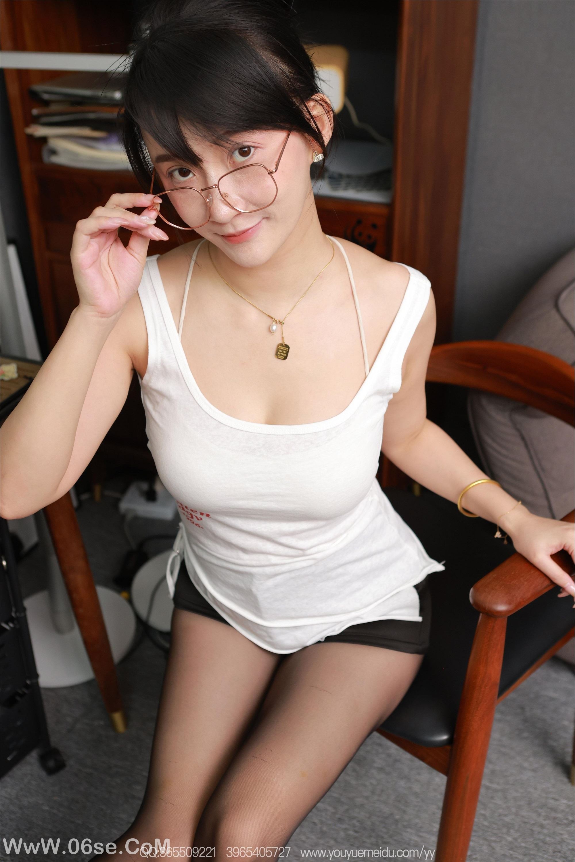 图片[79]-IESS异思趣向 2025.10.05 丝享家 2176 秋秋低胸背心[85P]-六色网