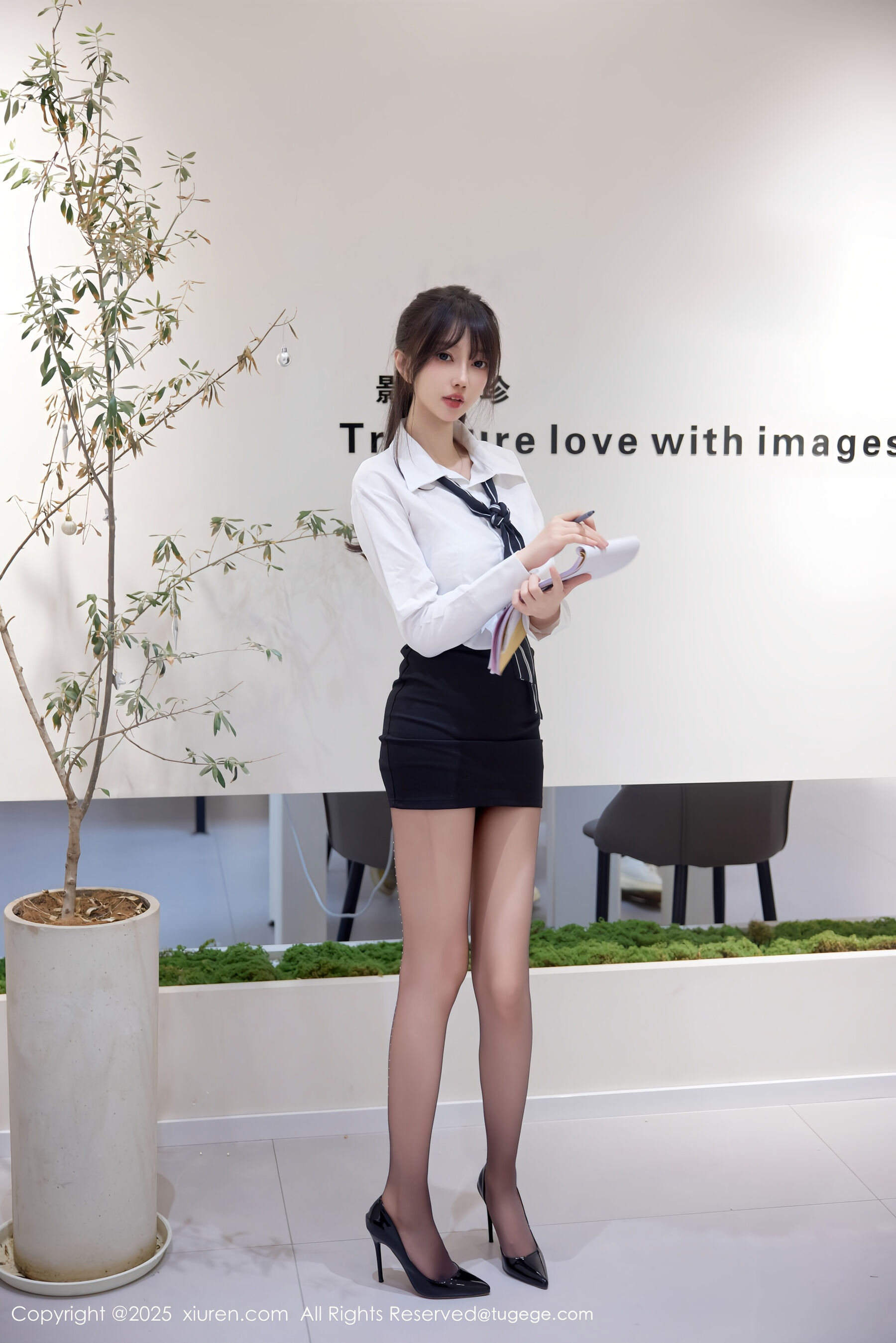 图片[20]-[Xiuren秀人网] 2025.08.11 NO.10636 玥儿玥er[59P]-六色网