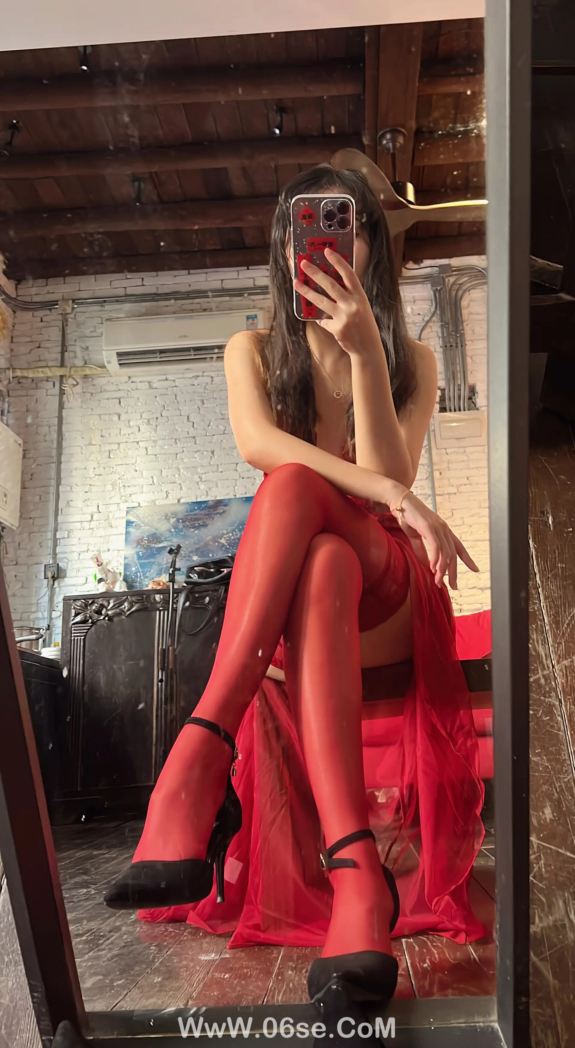 图片[10]-不呆猫 – 霸气红色人妻-六色网