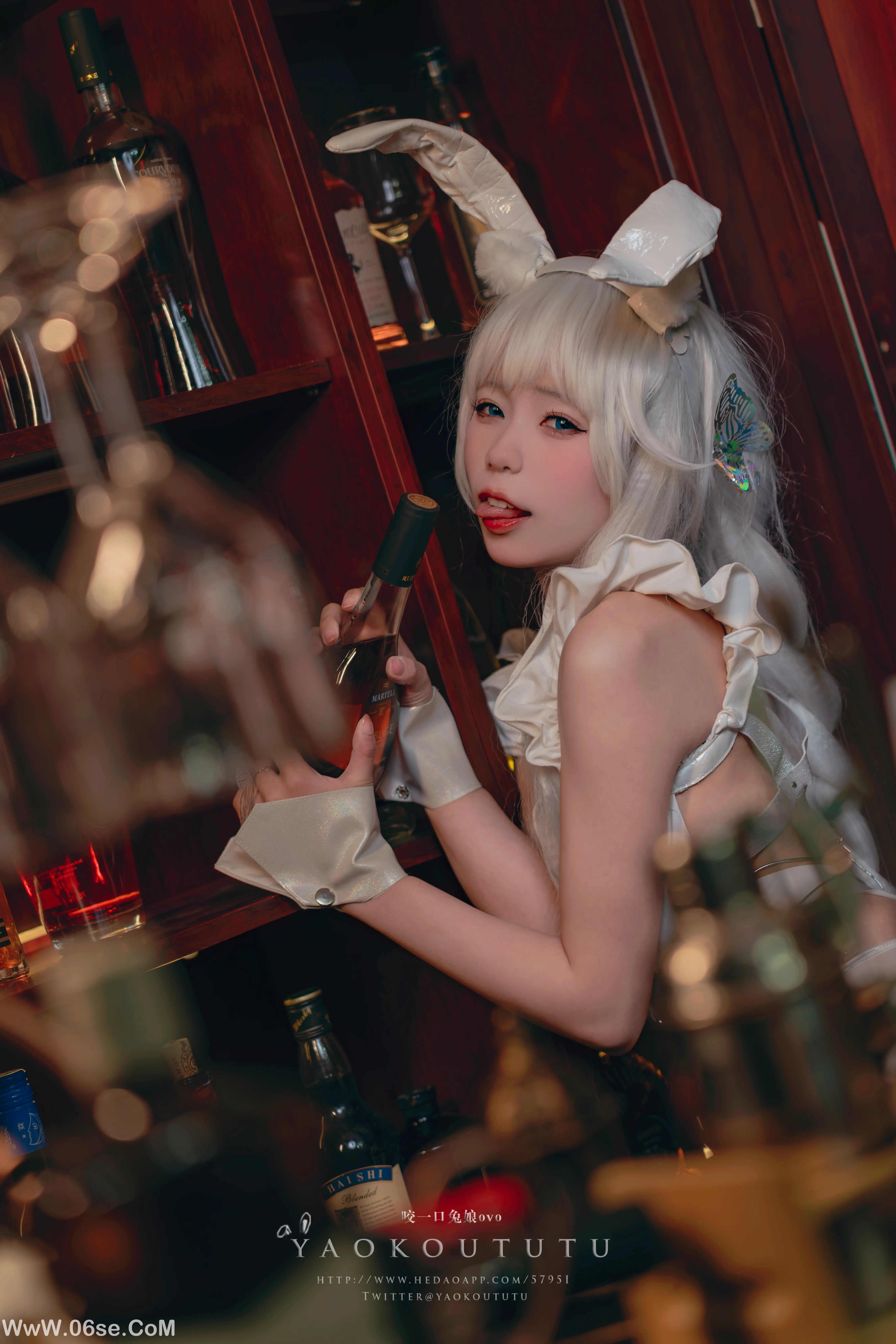 图片[2]-咬一口兔娘 恶毒酒吧-六色网