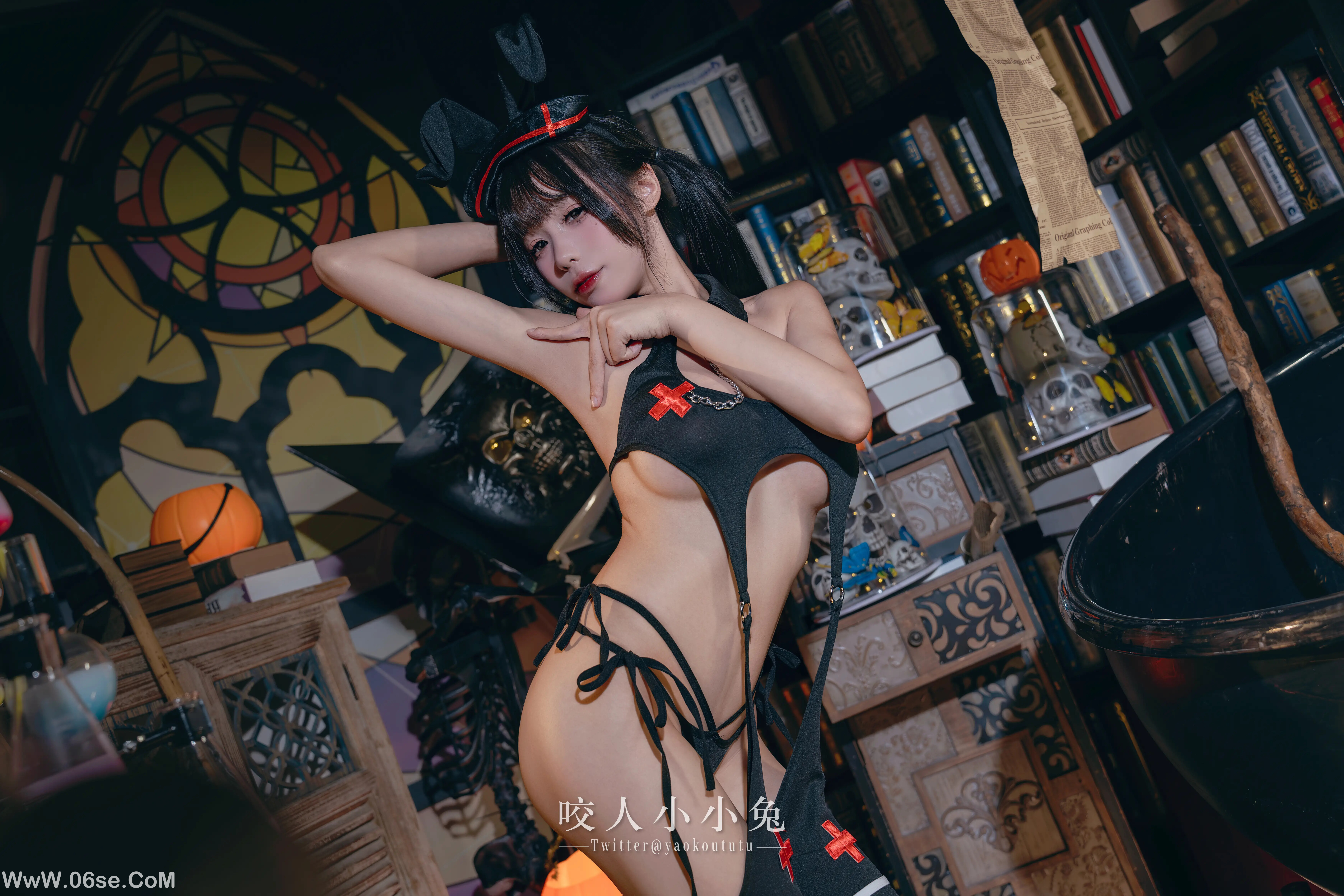 图片[6]-咬一口兔娘_十一月t3特典『万圣节看護士』-六色网