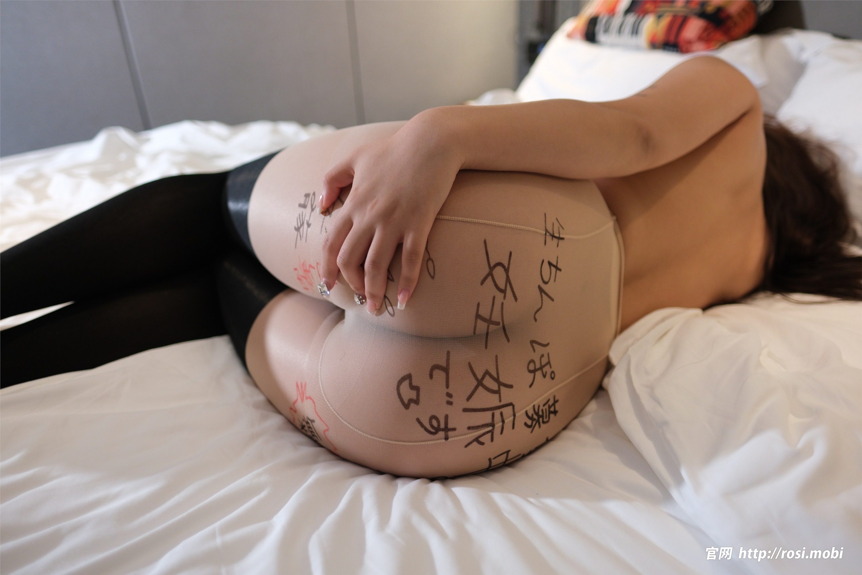 图片[38]-ROSI写真 2025.07.30 NO.4986[54P]-六色网