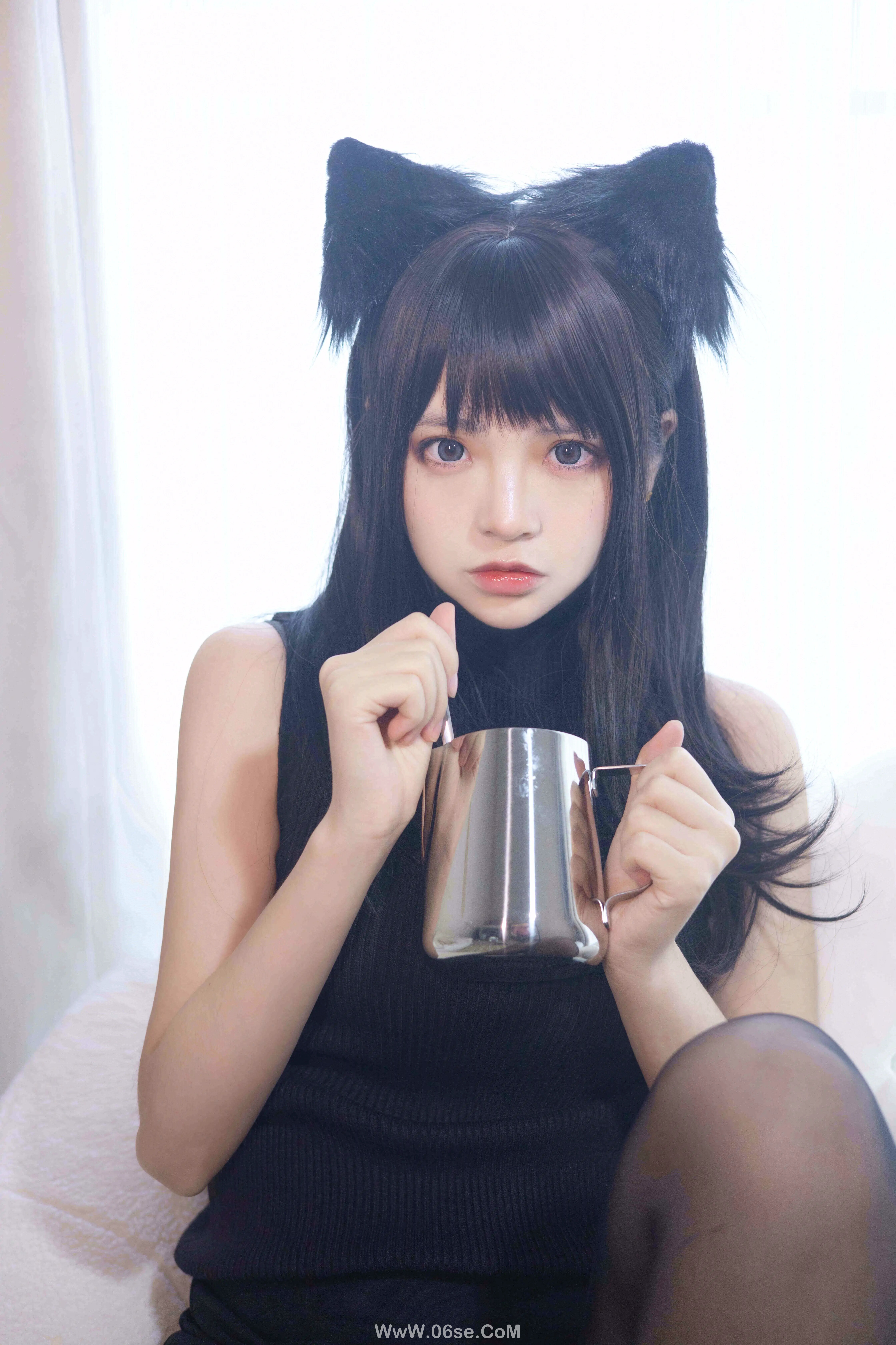 图片[2]-疯猫ss 黑毛衣少女-六色网