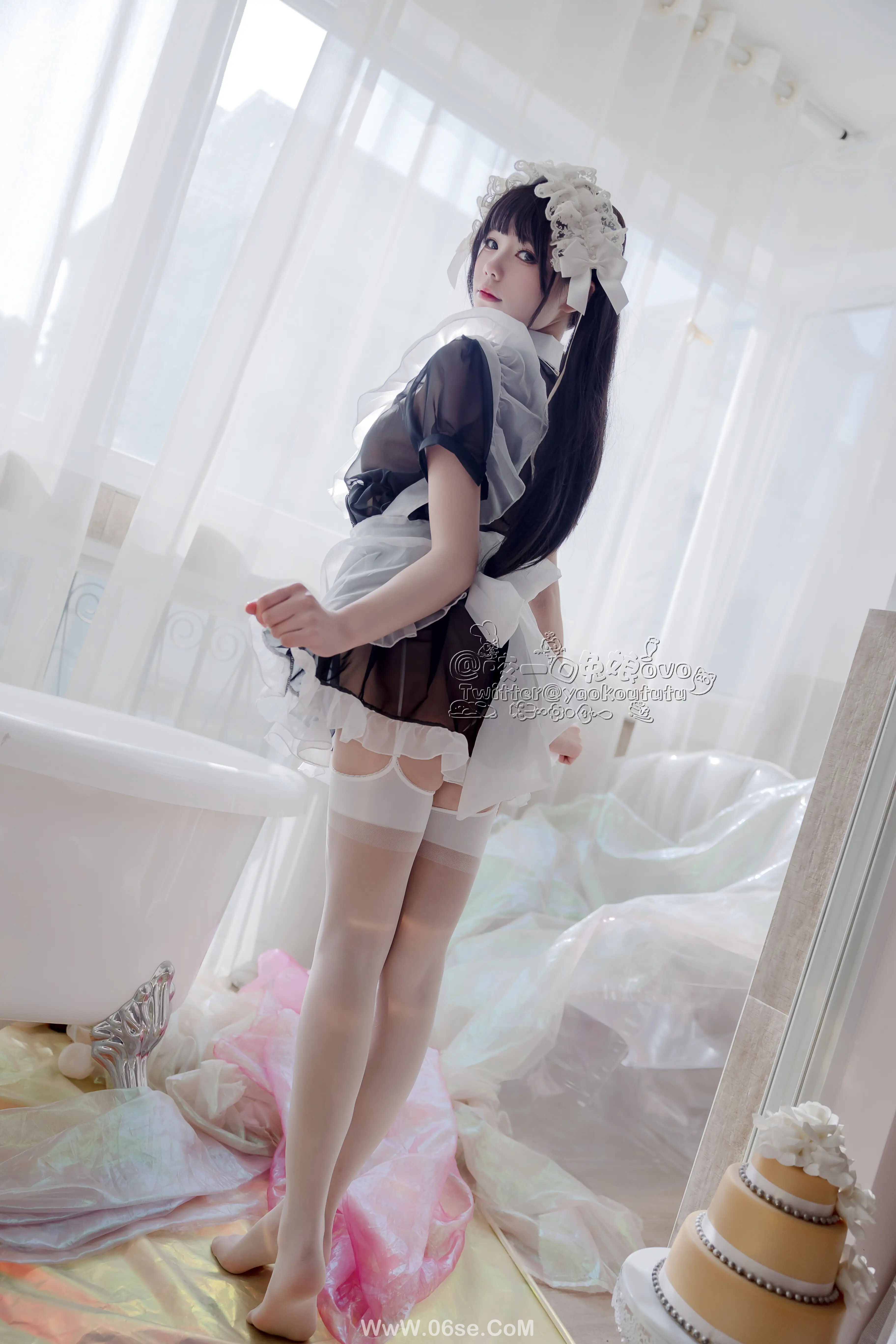 图片[4]-咬一口兔娘 黑白女仆-六色网