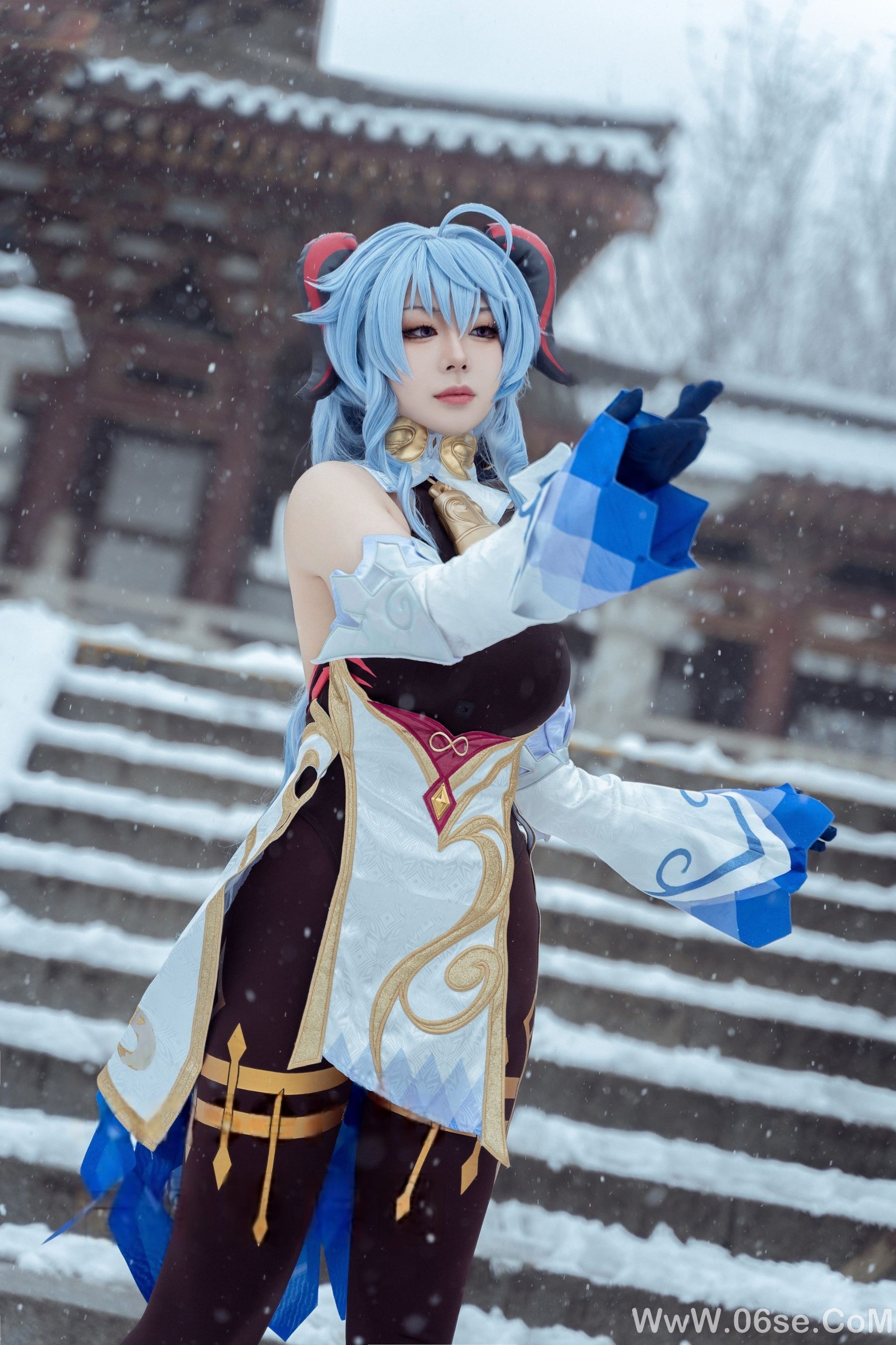 图片[41]-虎森森 – 原神 甘雨 雪景 [42P]-六色网