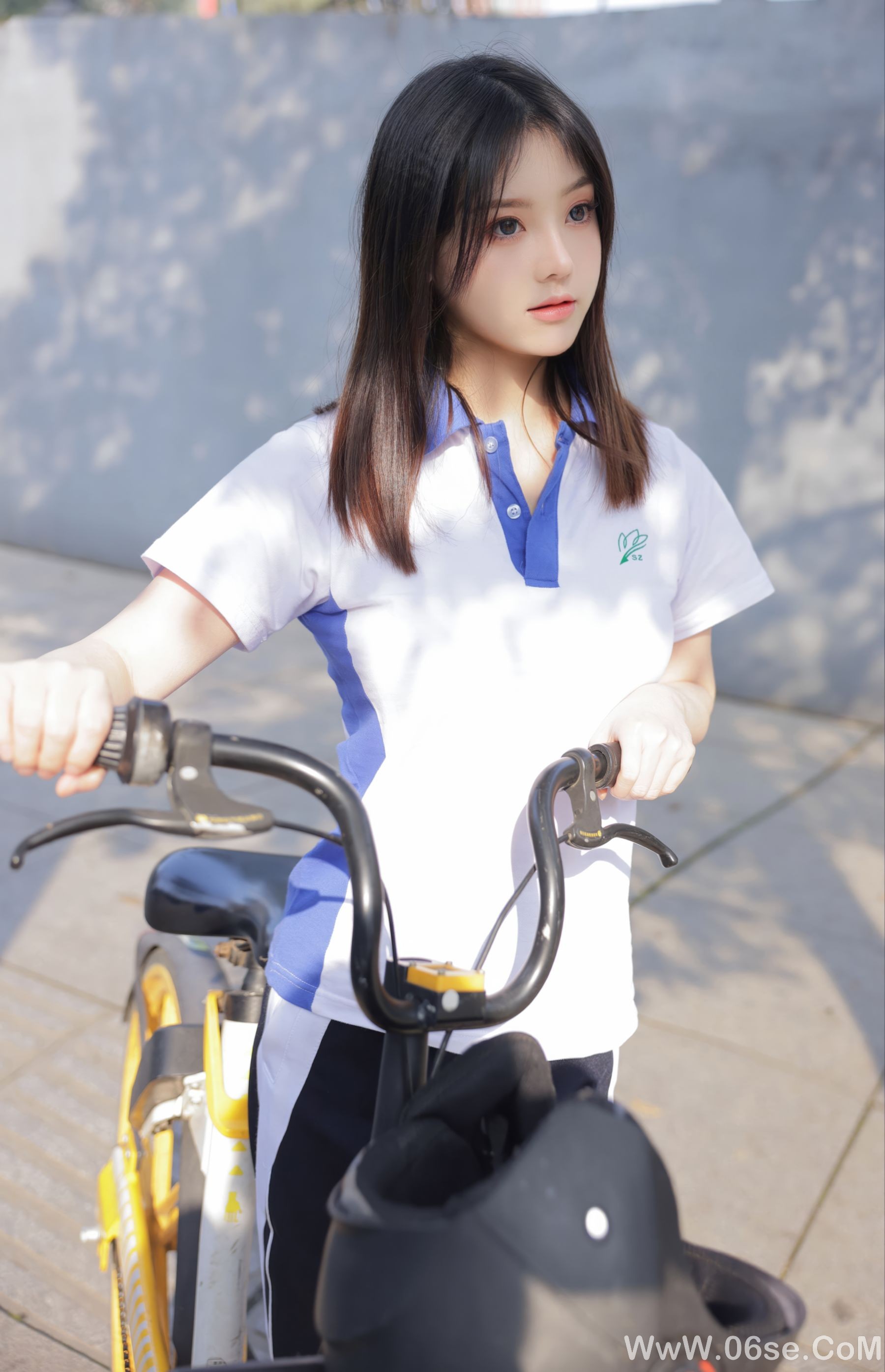 图片[62]-豆瓣酱 公交车写真 [85P]-六色网