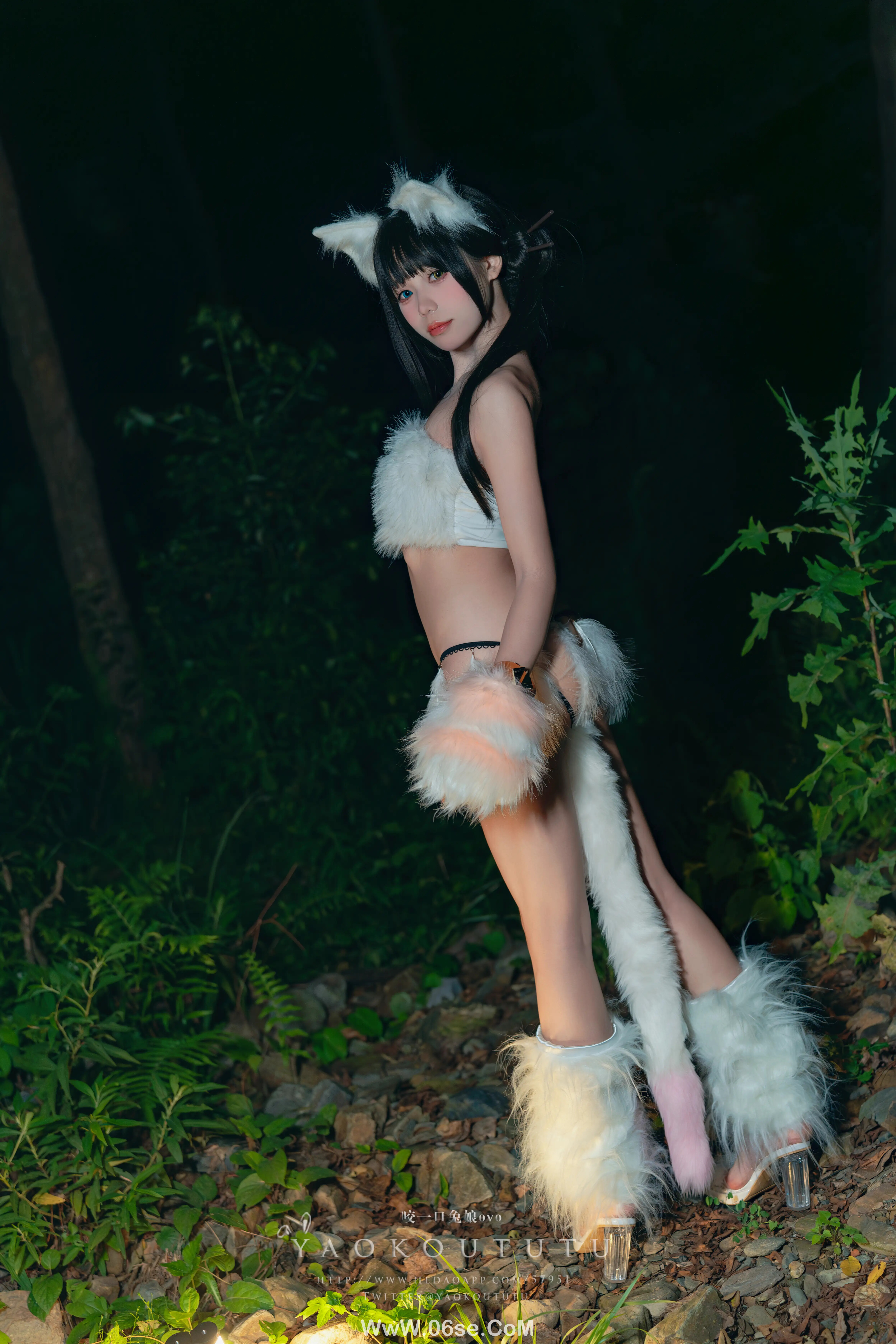 图片[2]-咬一口兔娘 狐灵-六色网