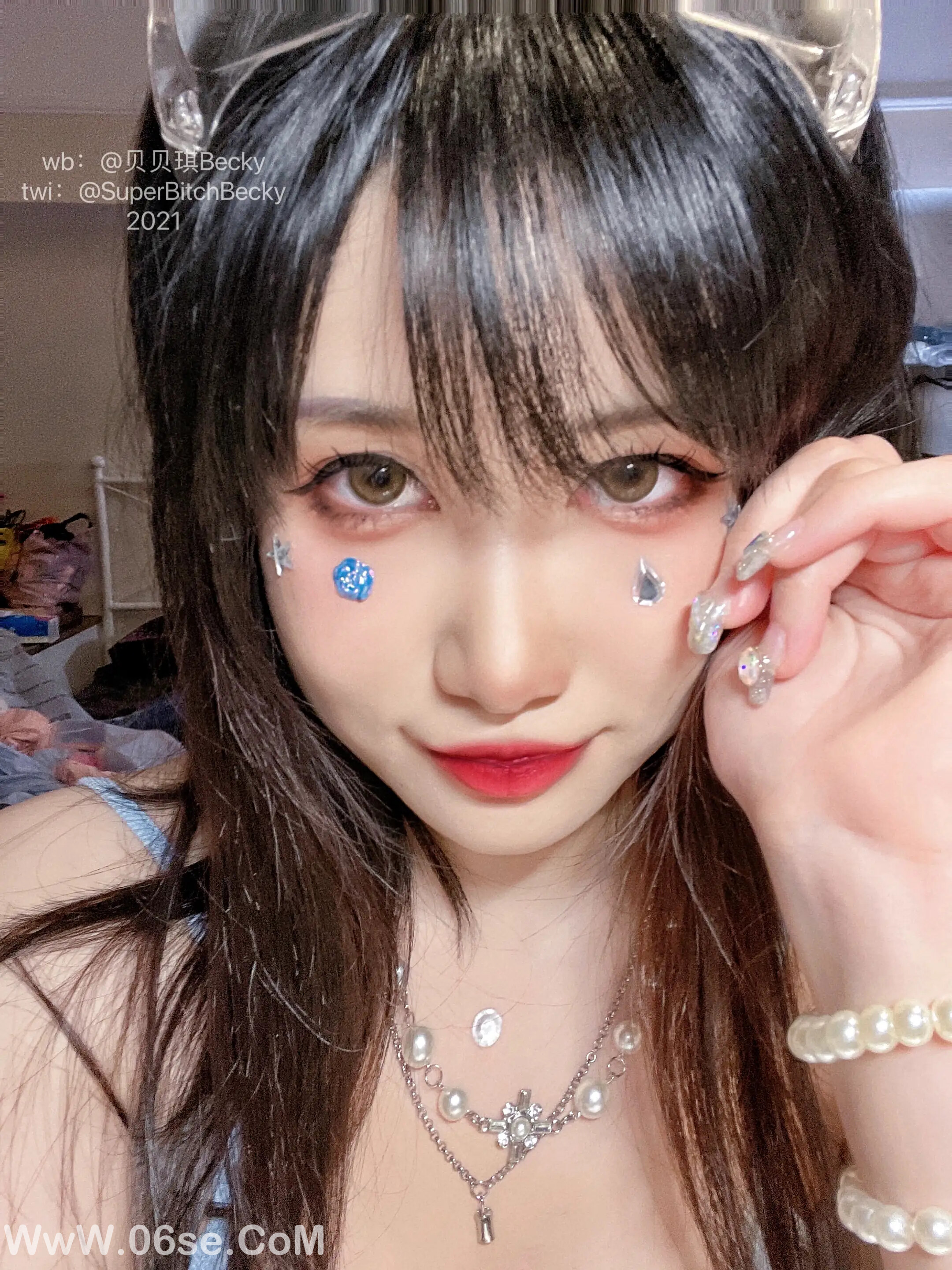 图片[38]-贝贝琪Becky – 对镜黑发辣妹-六色网