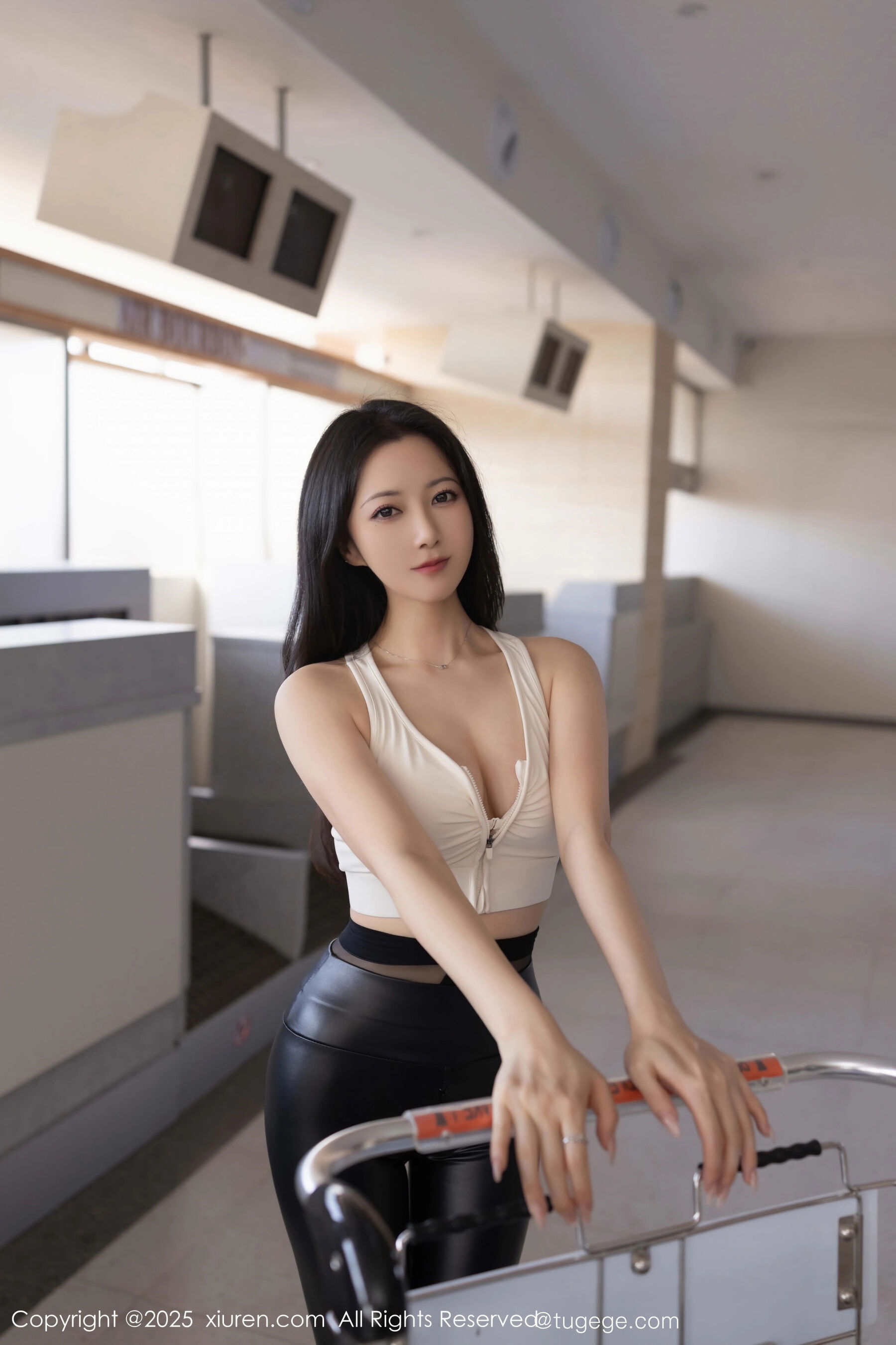 图片[30]-秀人网 – NO.11021 – 鱼子酱Fish [75P]-六色网