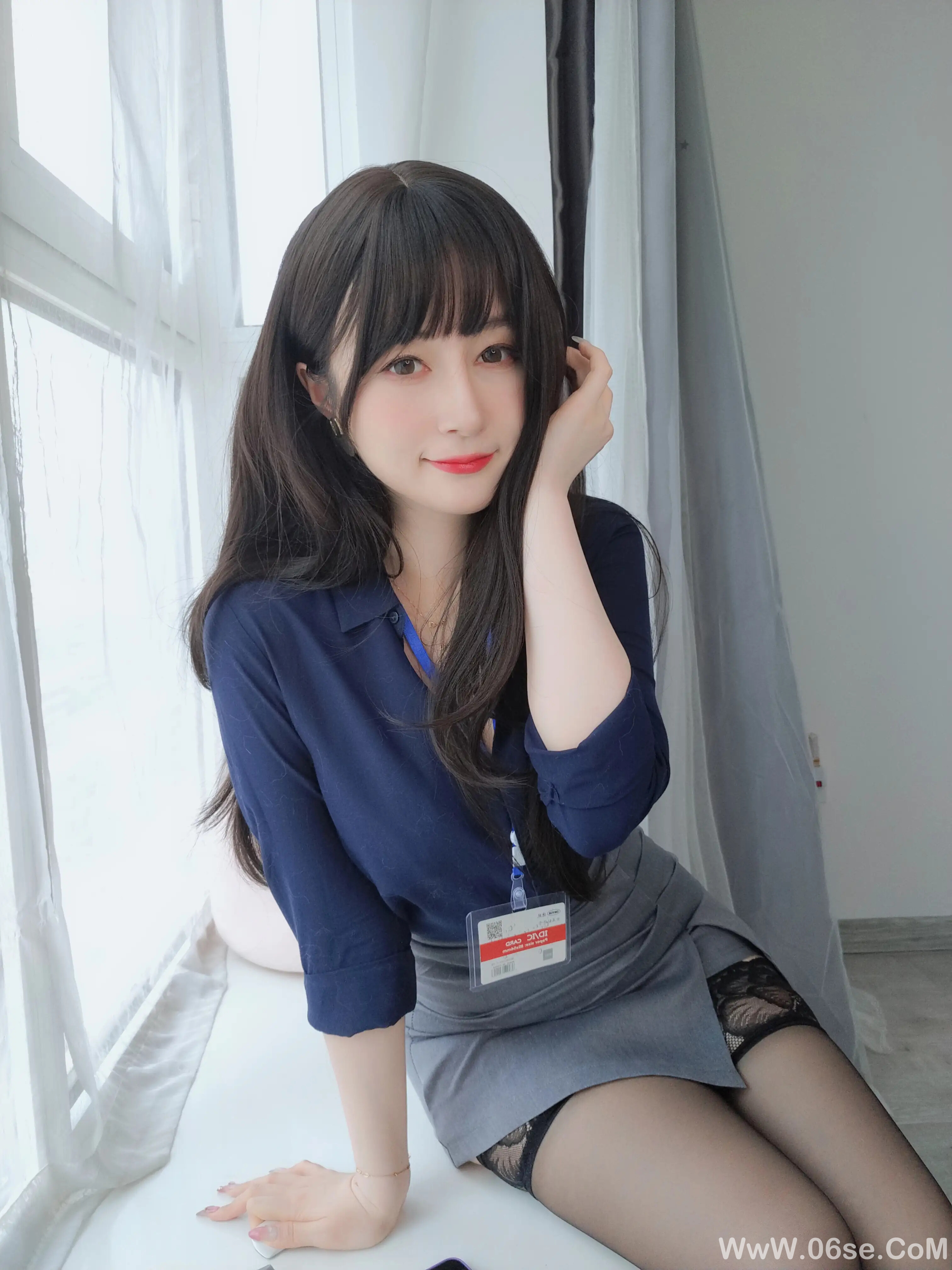 图片[4]-白银81 – 新しく来た女性同僚はとても大胆です-六色网