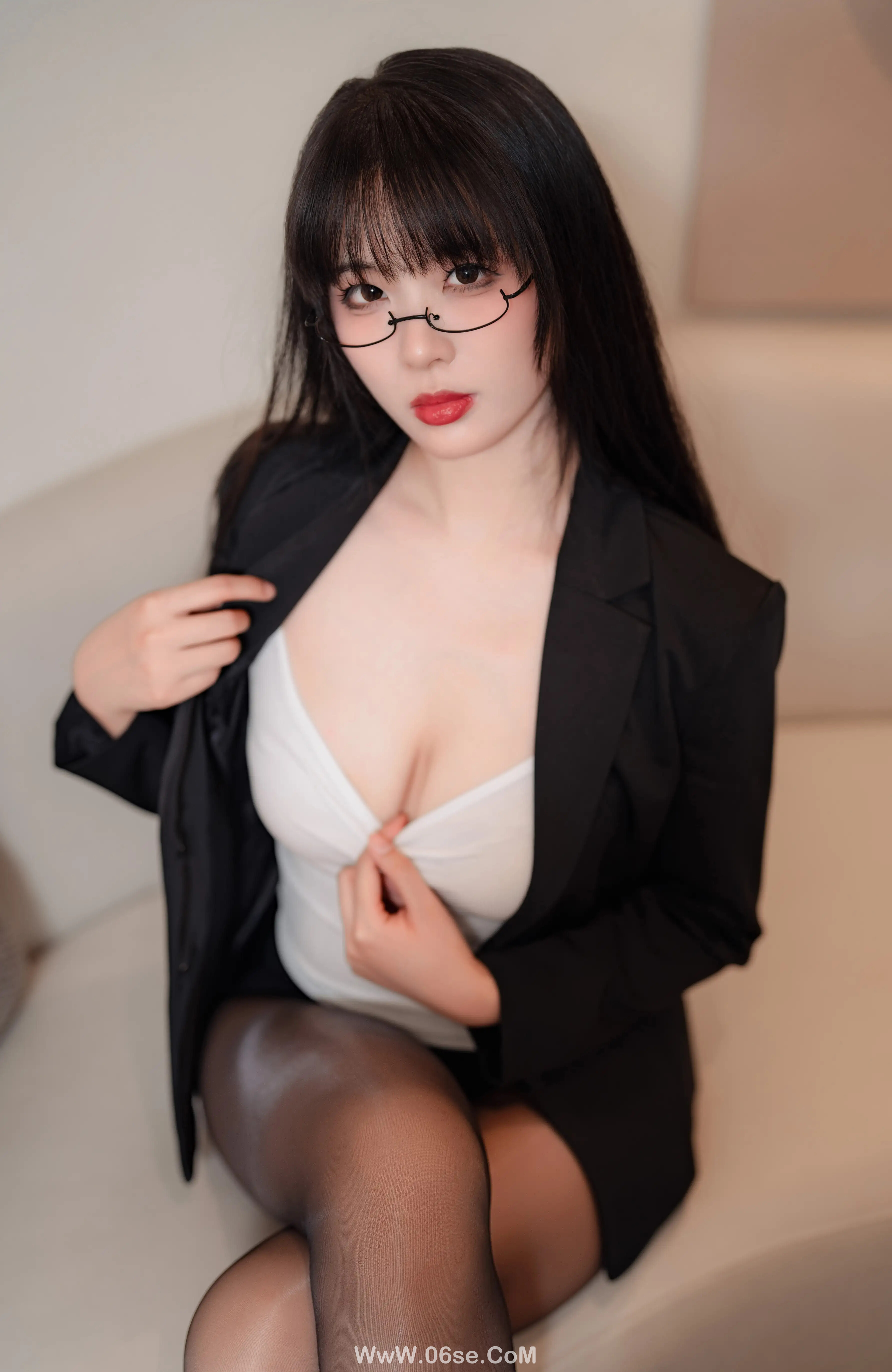 图片[47]-轩萧学姐 – 下班后的ol-六色网