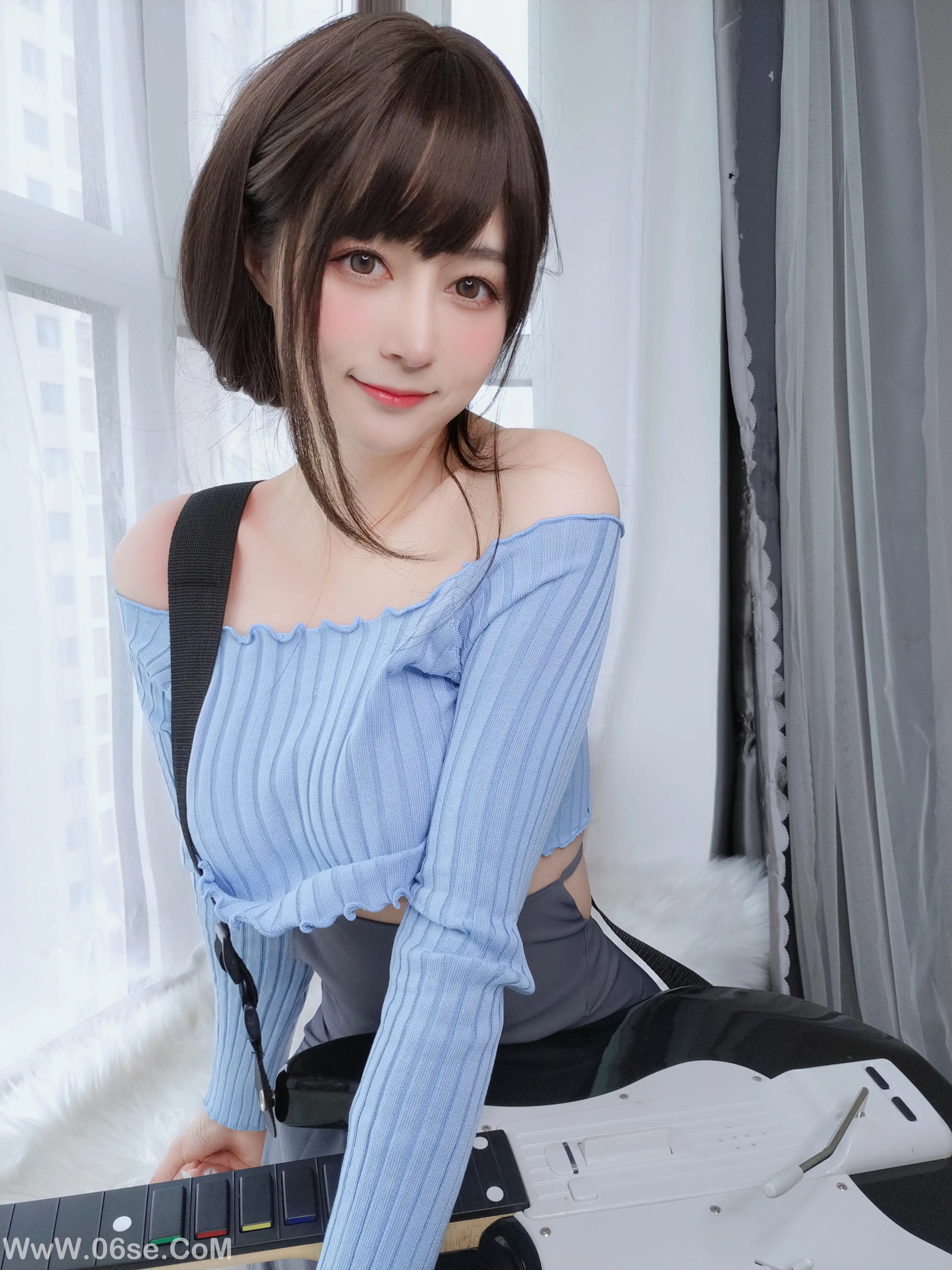 图片[29]-白银81 – 自拍 吉他妹妹-六色网