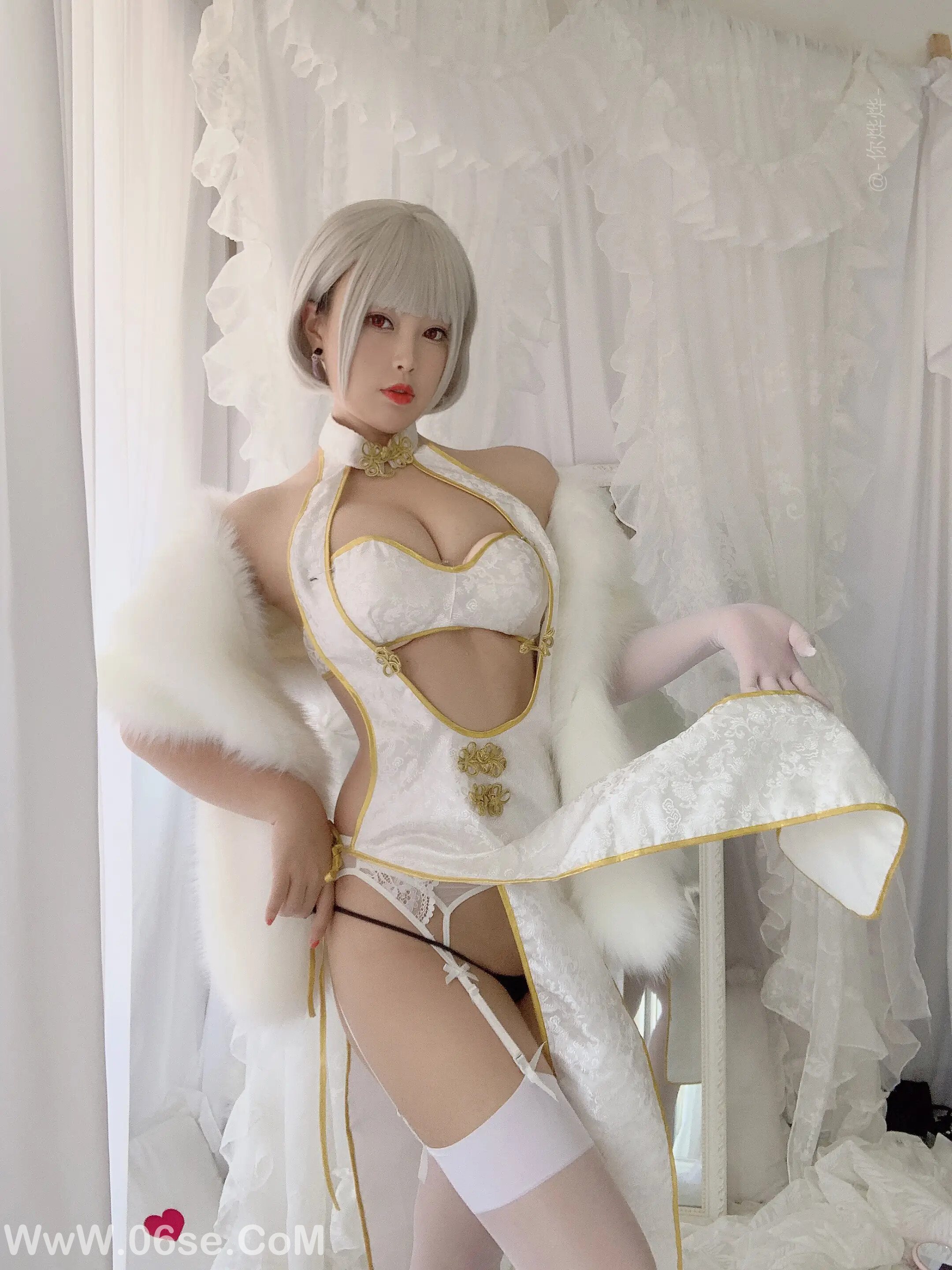 白烨 白旗袍-六色网