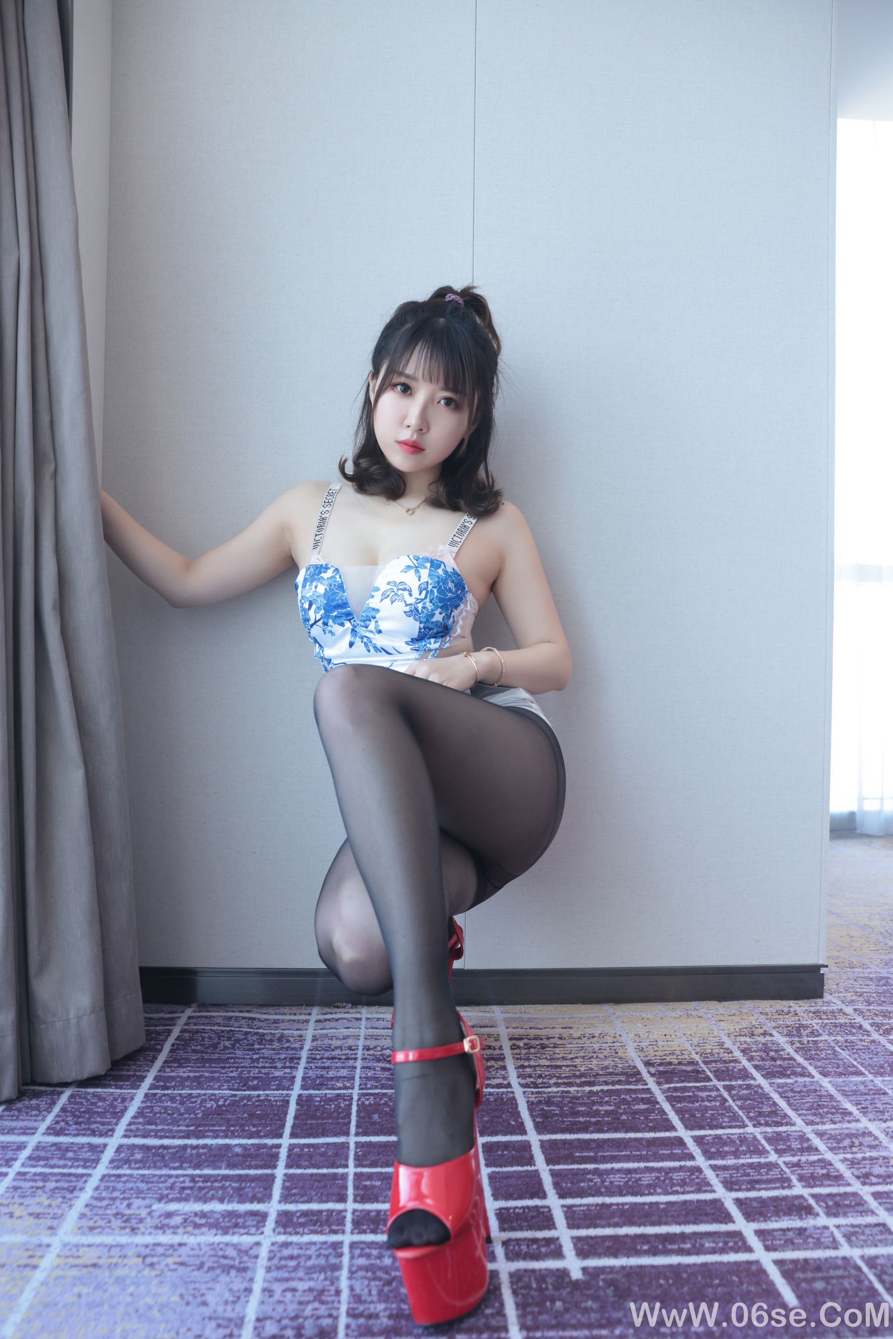 图片[119]-斗鱼主播 小女巫露娜 – 青花瓷旗袍 [127P]-六色网