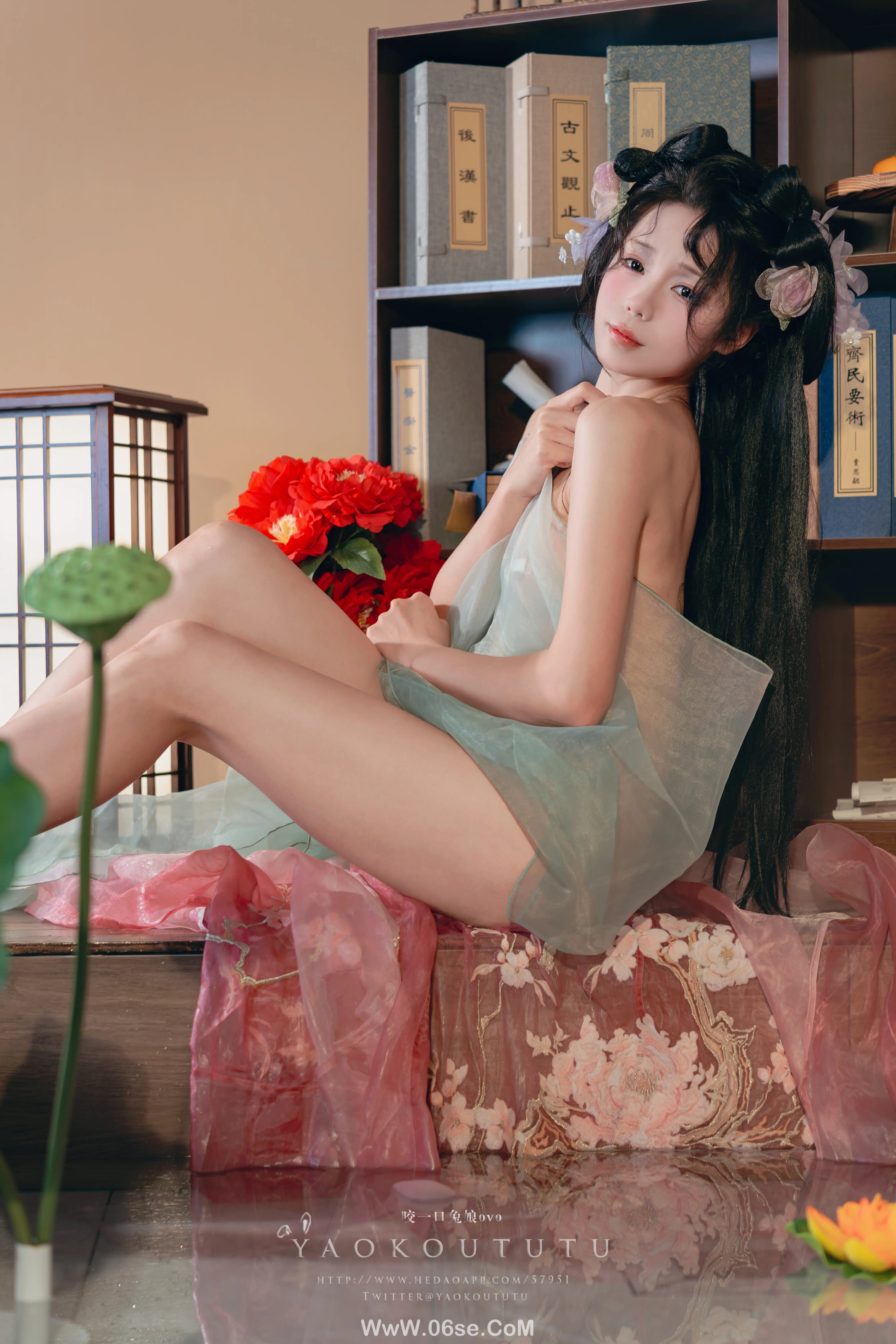 图片[27]-咬一口兔娘_八月订阅『醉倒荷塘边』-六色网