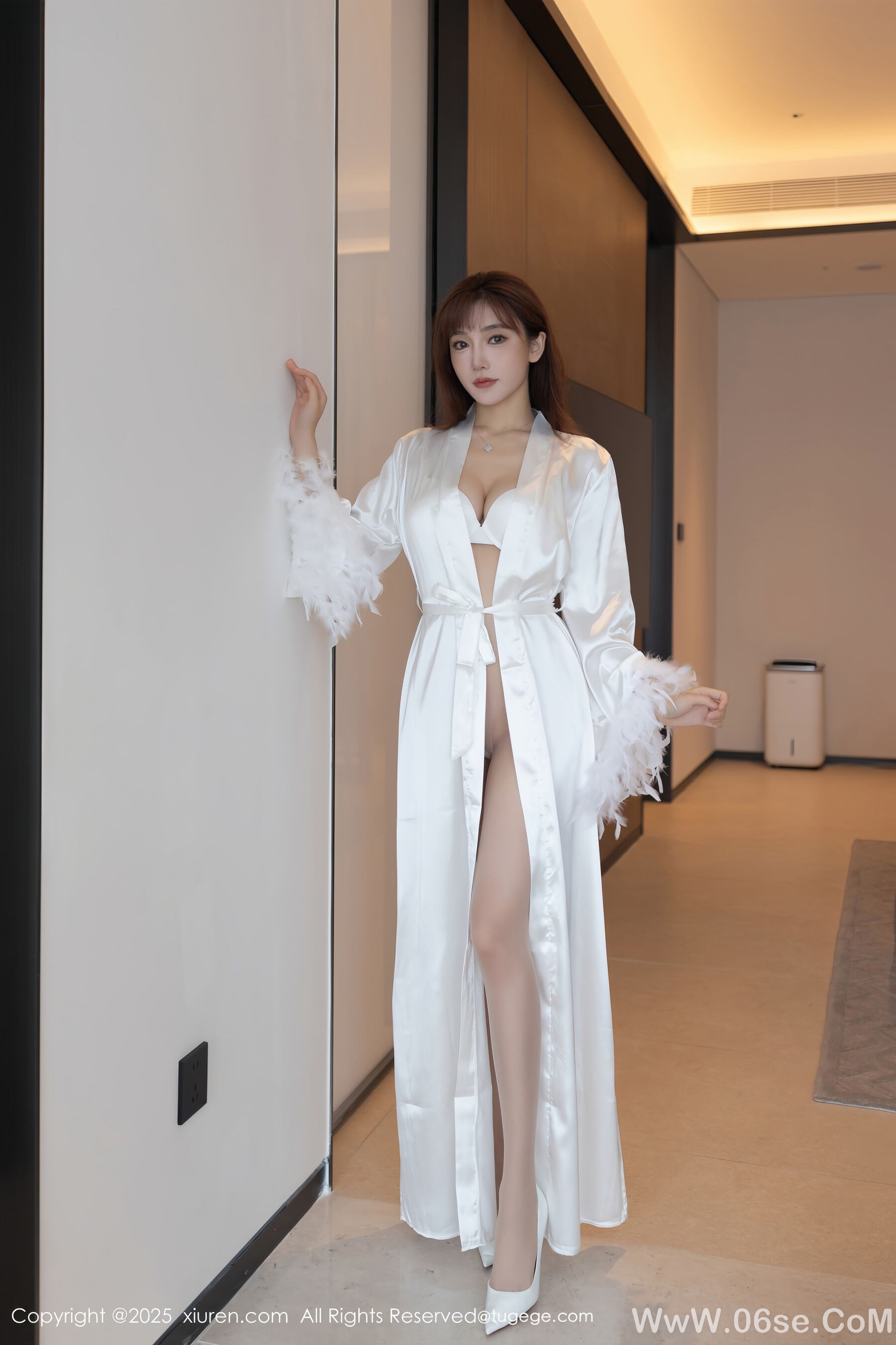 图片[2]-[Xiuren秀人网] 2025.09.25 NO.10809 陆萱萱[72P]-六色网