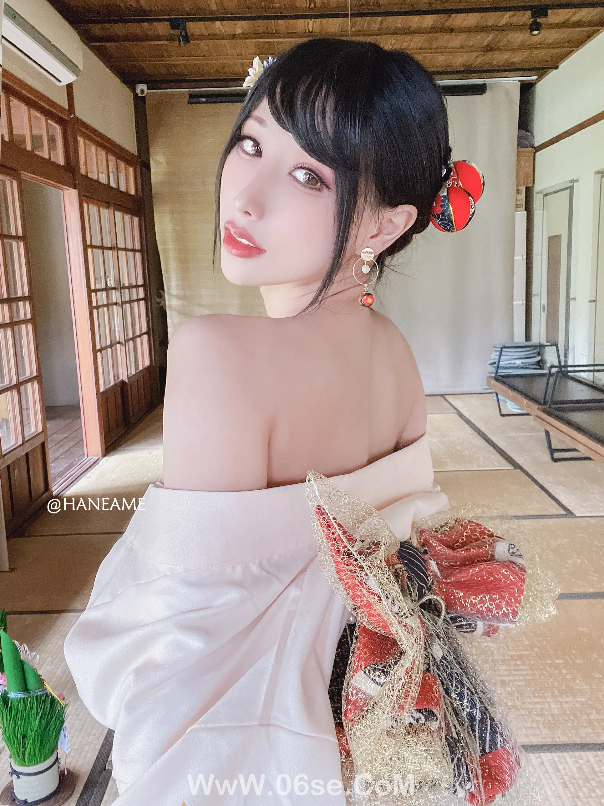 图片[34]-雨波_haneame_Flower Print Kimono Girl-六色网
