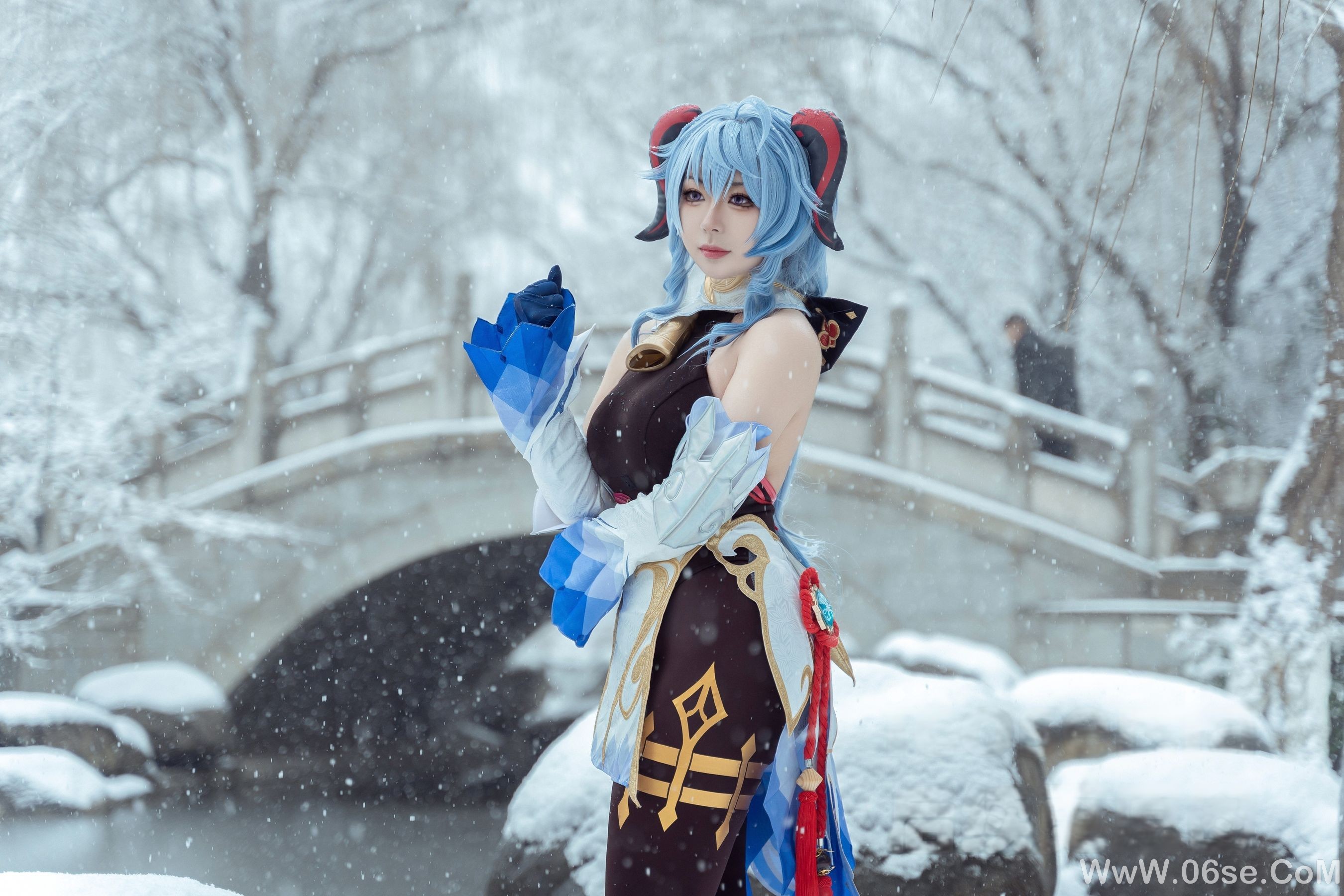 图片[27]-虎森森 – 原神 甘雨 雪景 [42P]-六色网