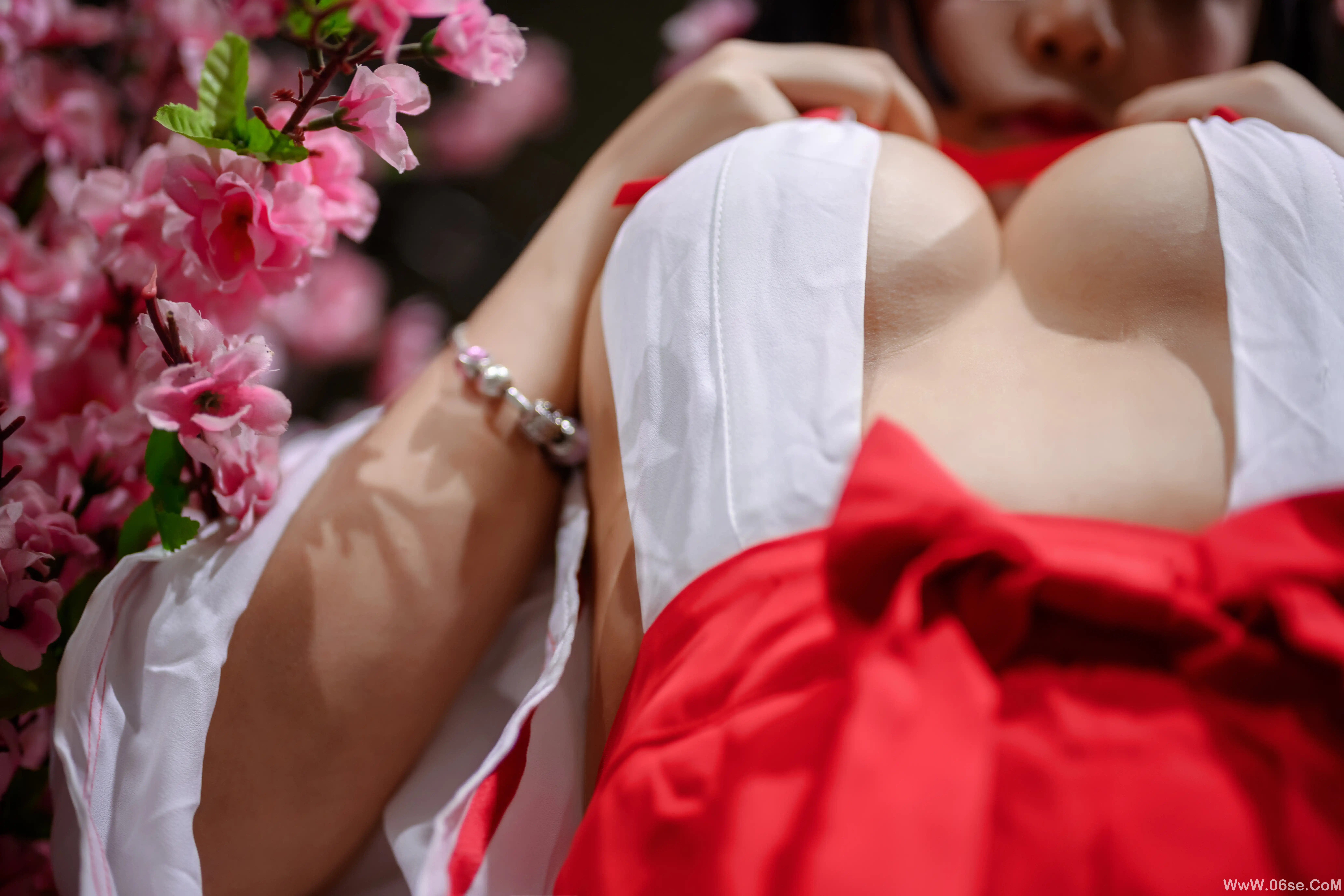 图片[32]-抱走莫子 – 巫女-六色网
