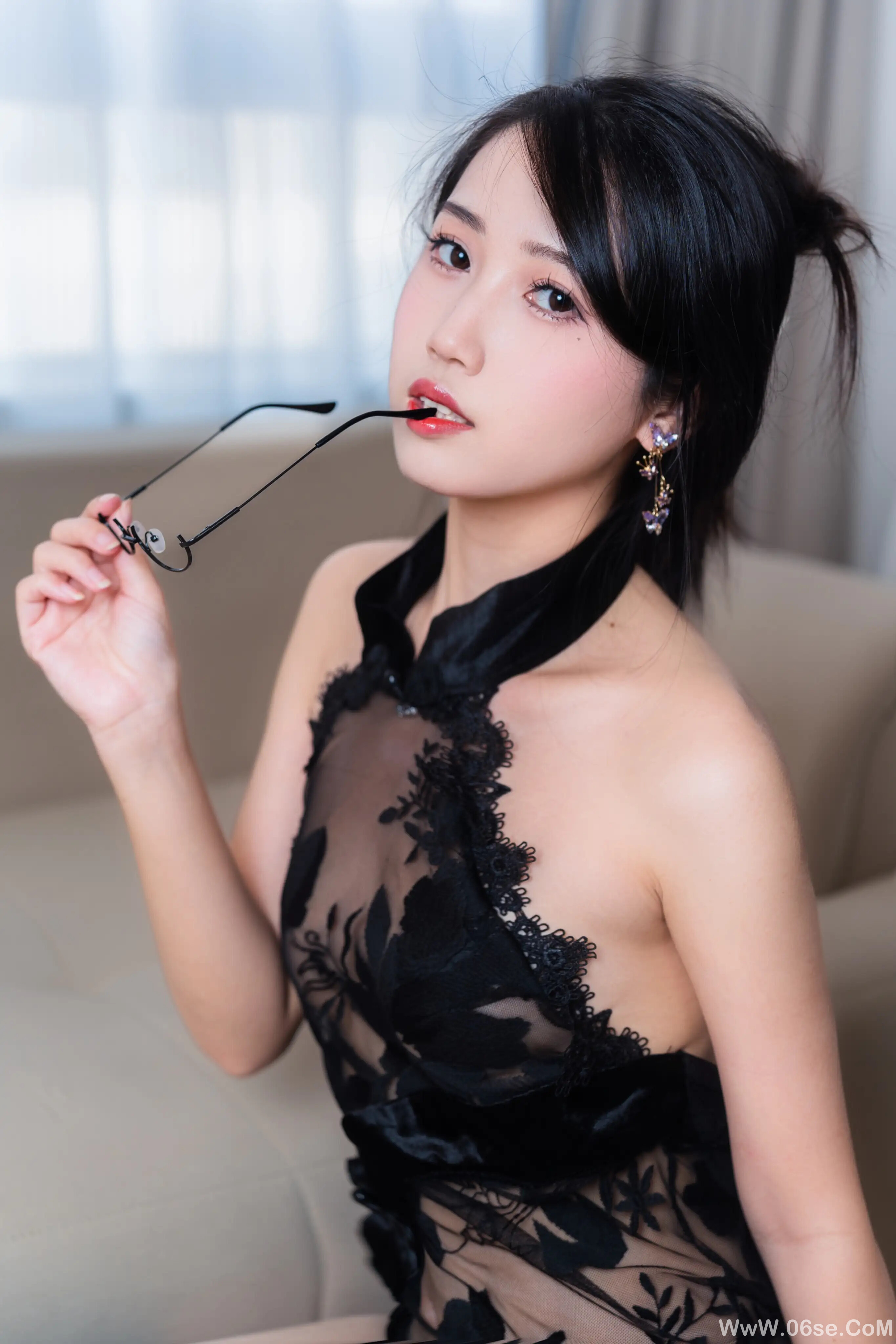 图片[8]-不呆猫 – 黑旗袍过膝袜御姐-六色网