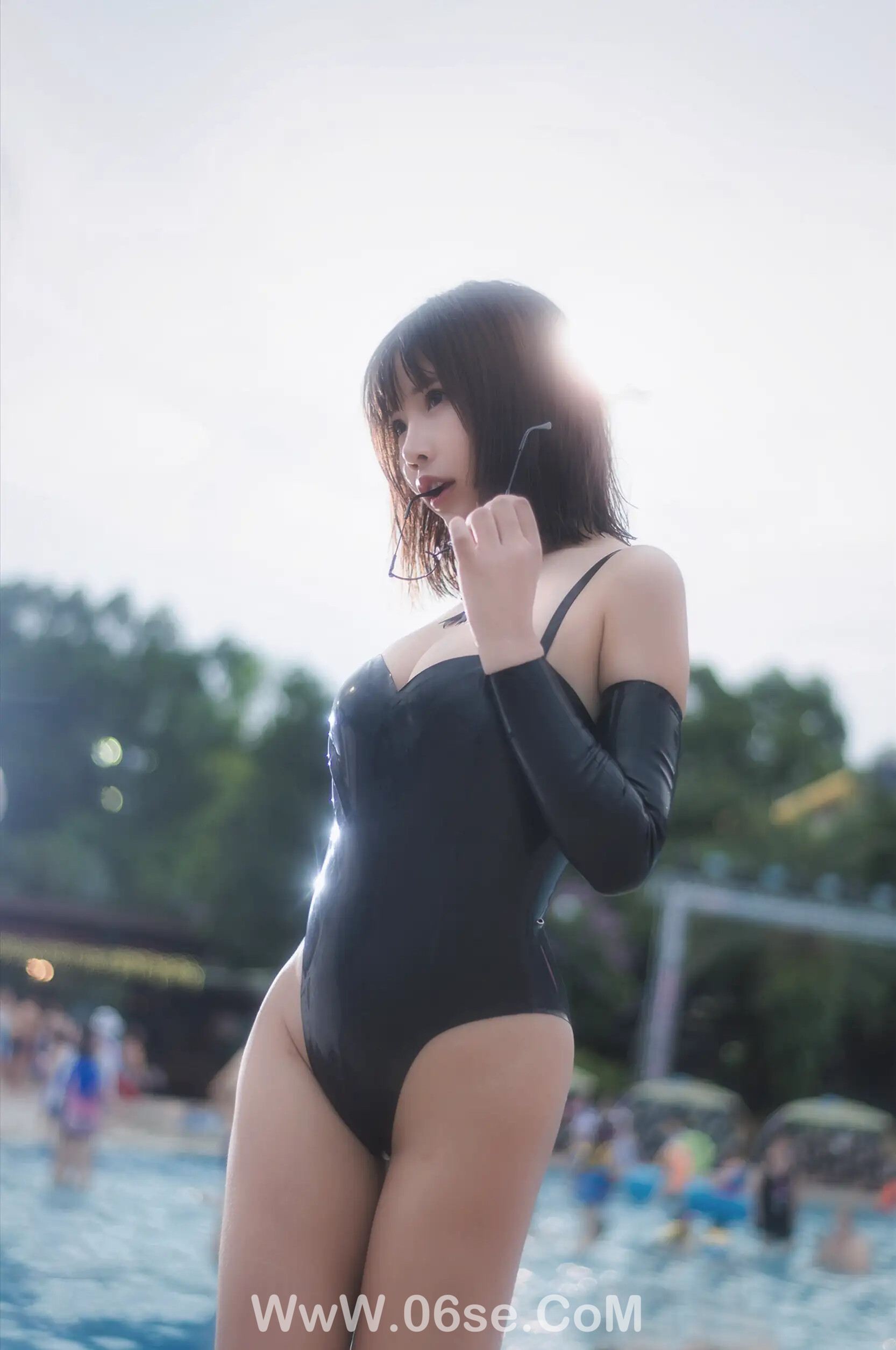 图片[32]-抱走莫子 – 黑色乳胶泳衣-六色网