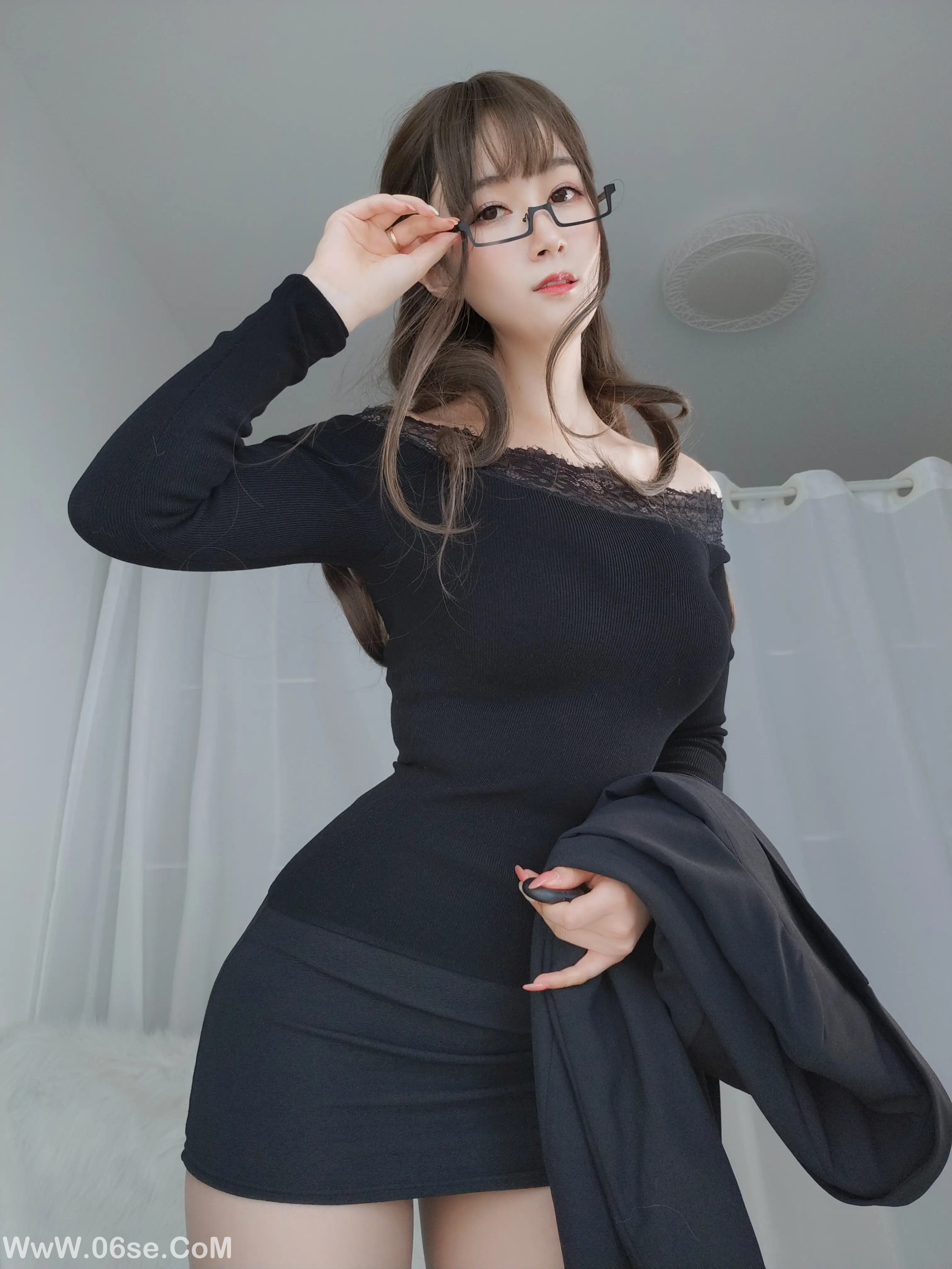 图片[32]-白银81 – 黑西服-六色网