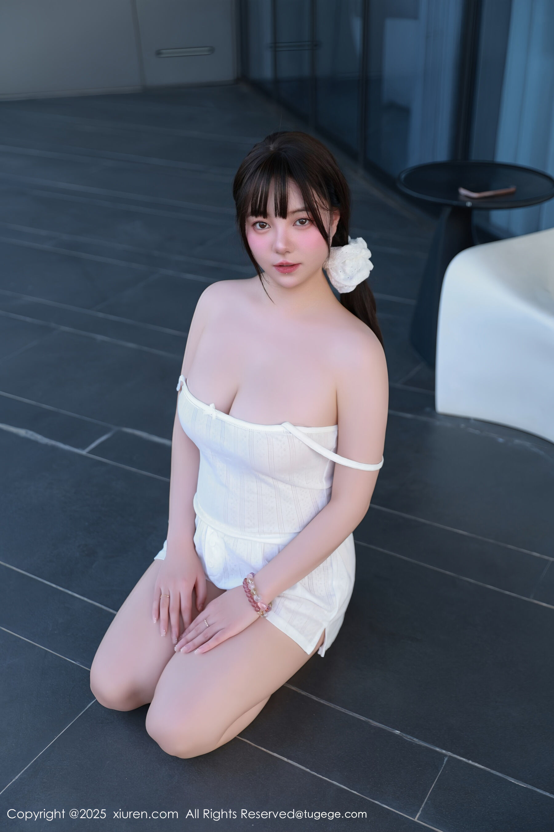 图片[28]-[Xiuren秀人网] 2025.10.09 NO.10841 揉揉肉肉 软情[71P]-六色网