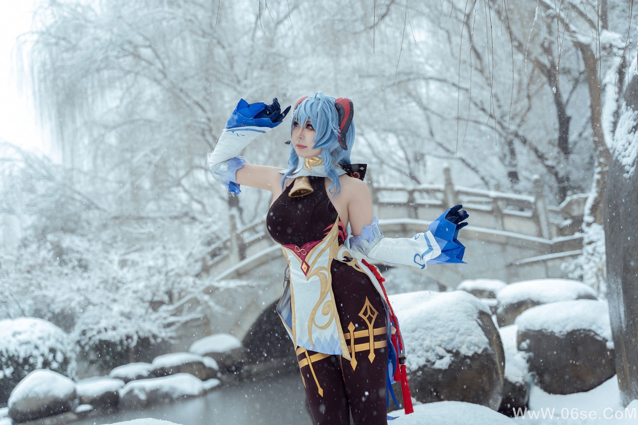 图片[33]-虎森森 – 原神 甘雨 雪景 [42P]-六色网