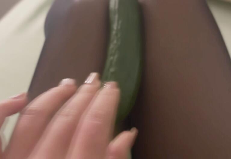 【在线播放】香菜 3月限定丝袜黄瓜-asmr小喵