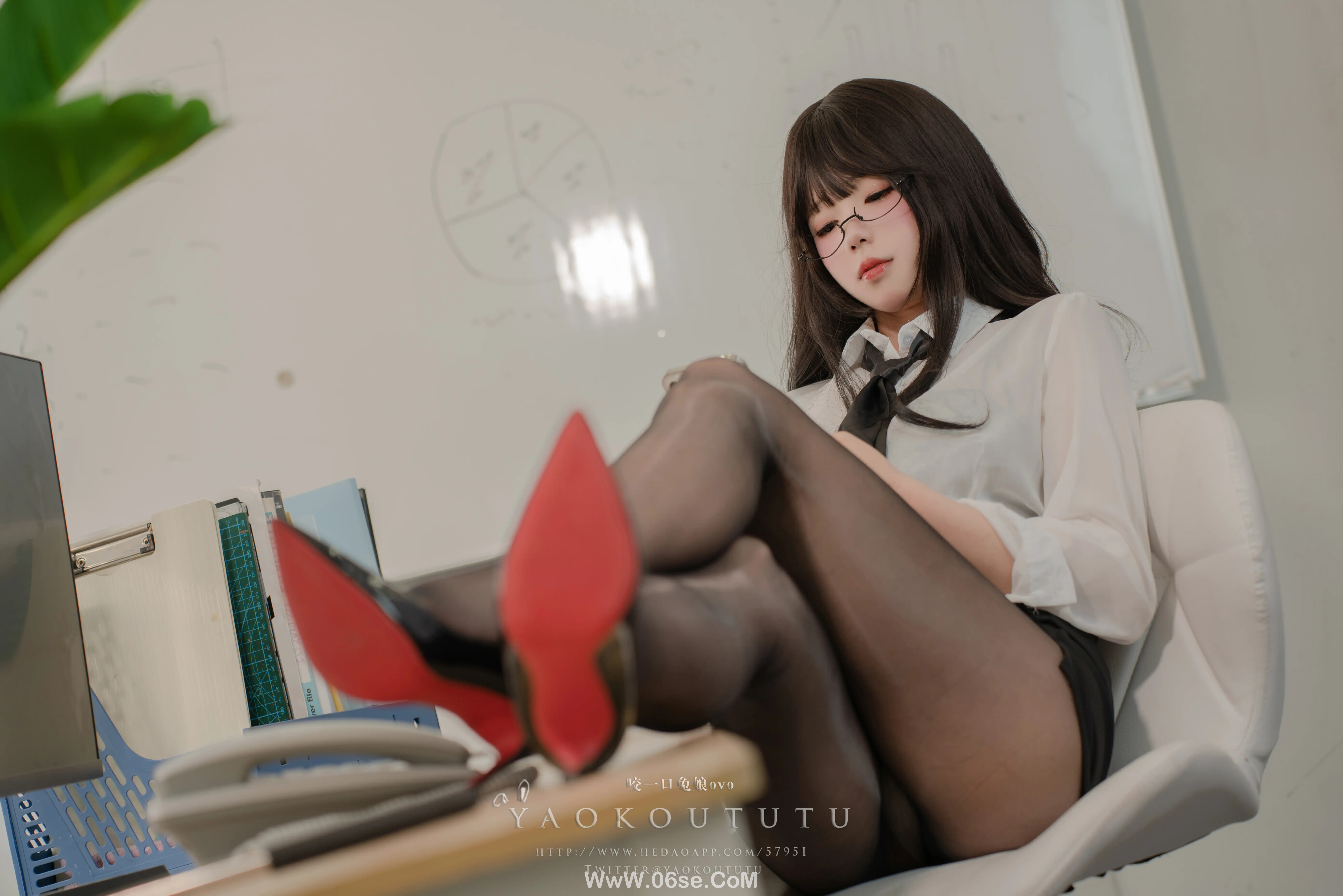 图片[6]-咬一口兔娘_五月订阅『老板发现的秘密』-六色网