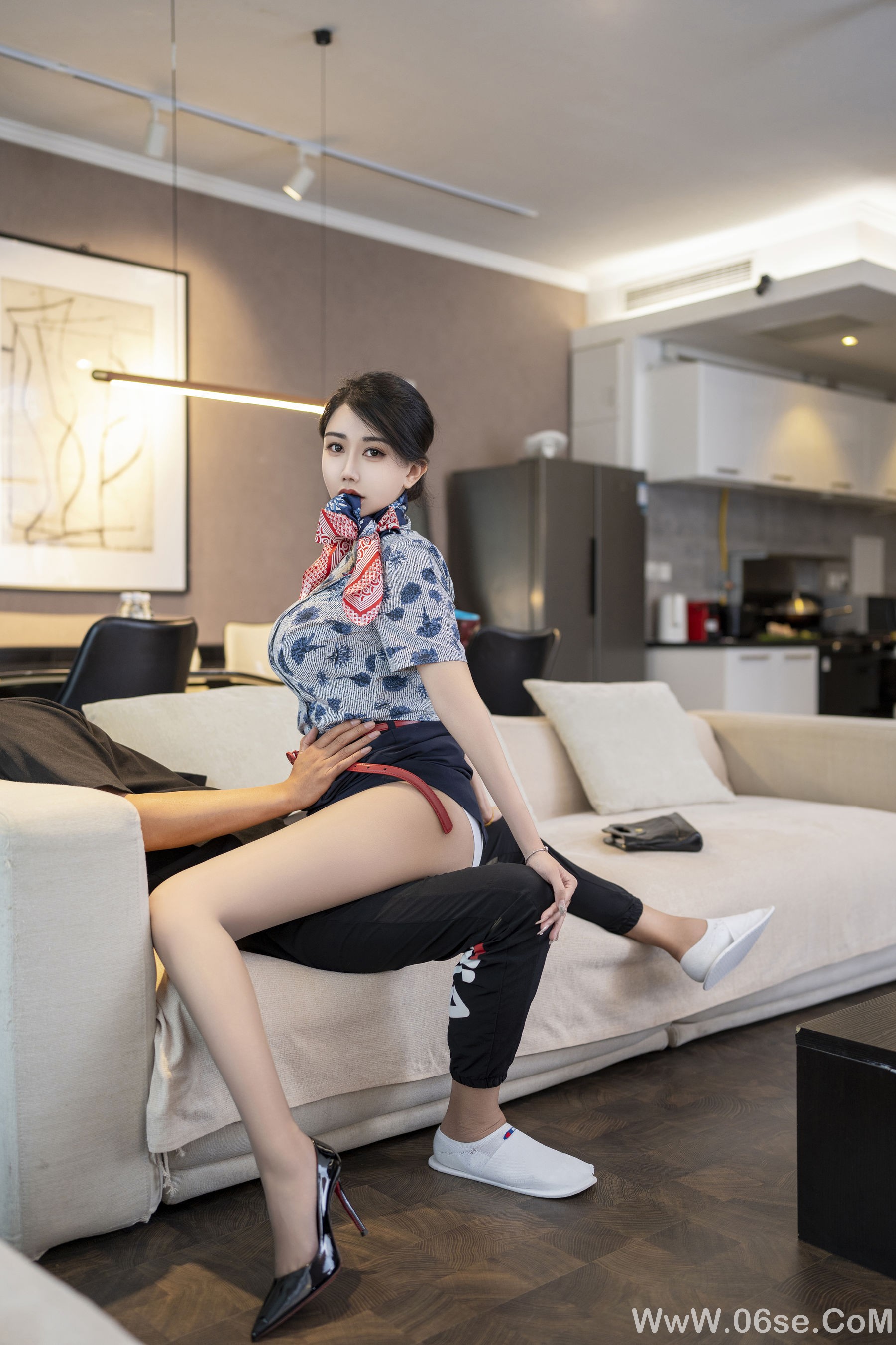 图片[16]-李若汐 – 性感空姐制服 [70P]-六色网