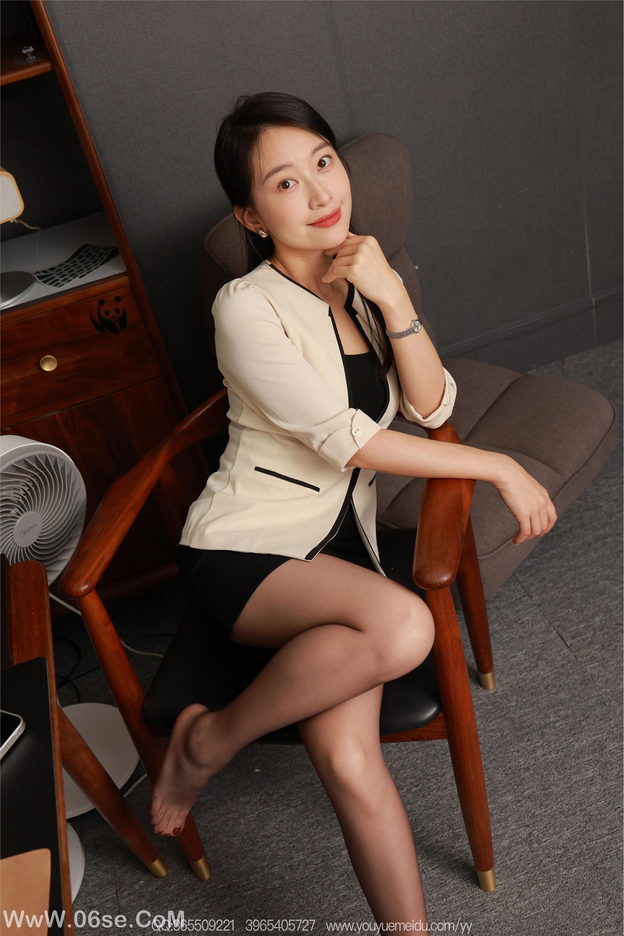 图片[63]-IESS异思趣向 2025.10.28 丝享家 2196 小婕温柔OL风[104P]-六色网