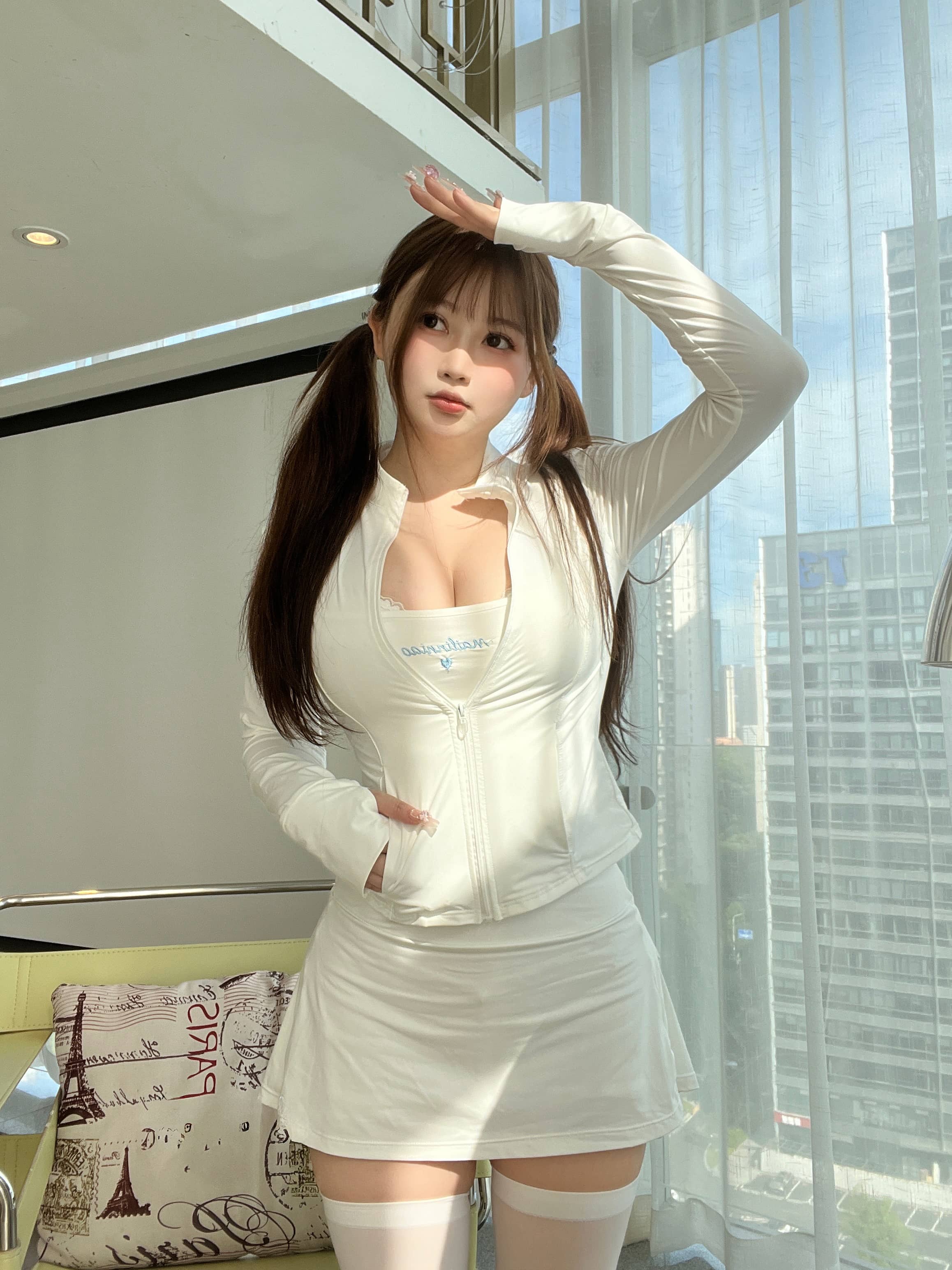 – 微醺少女 [148P 17V]