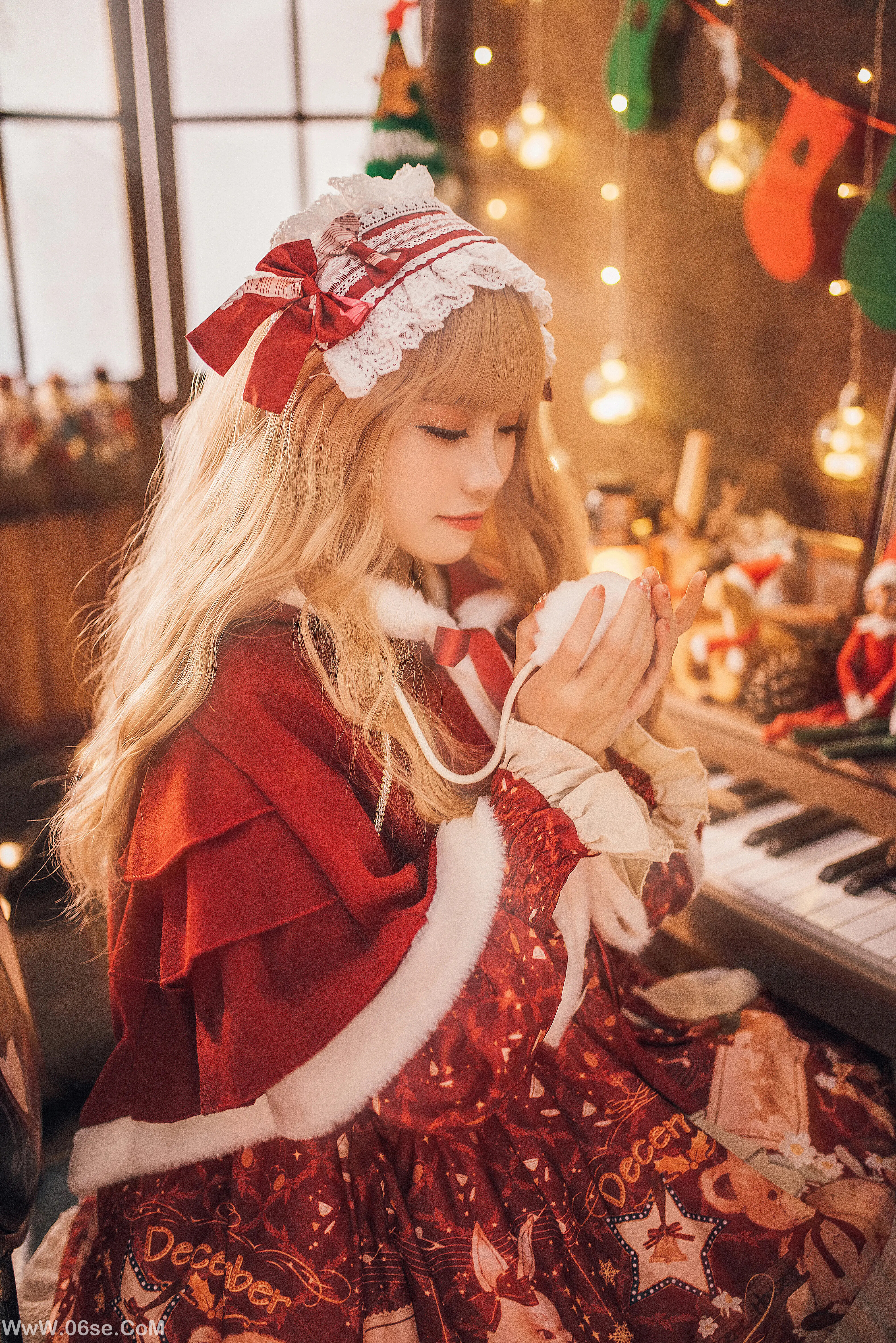图片[2]-miko酱ww 暖屋里的少女-六色网