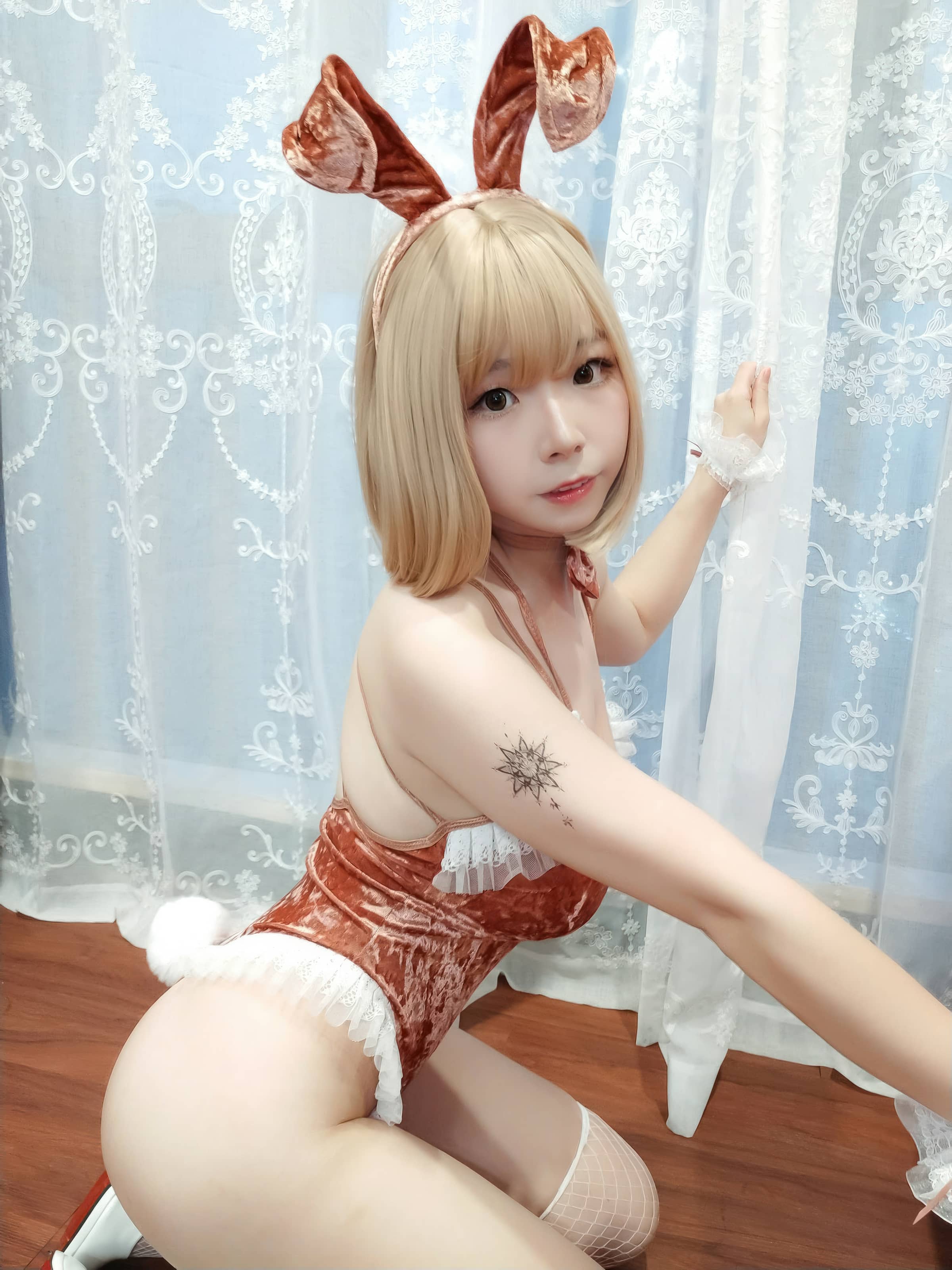 – 兔女郎 [28P]