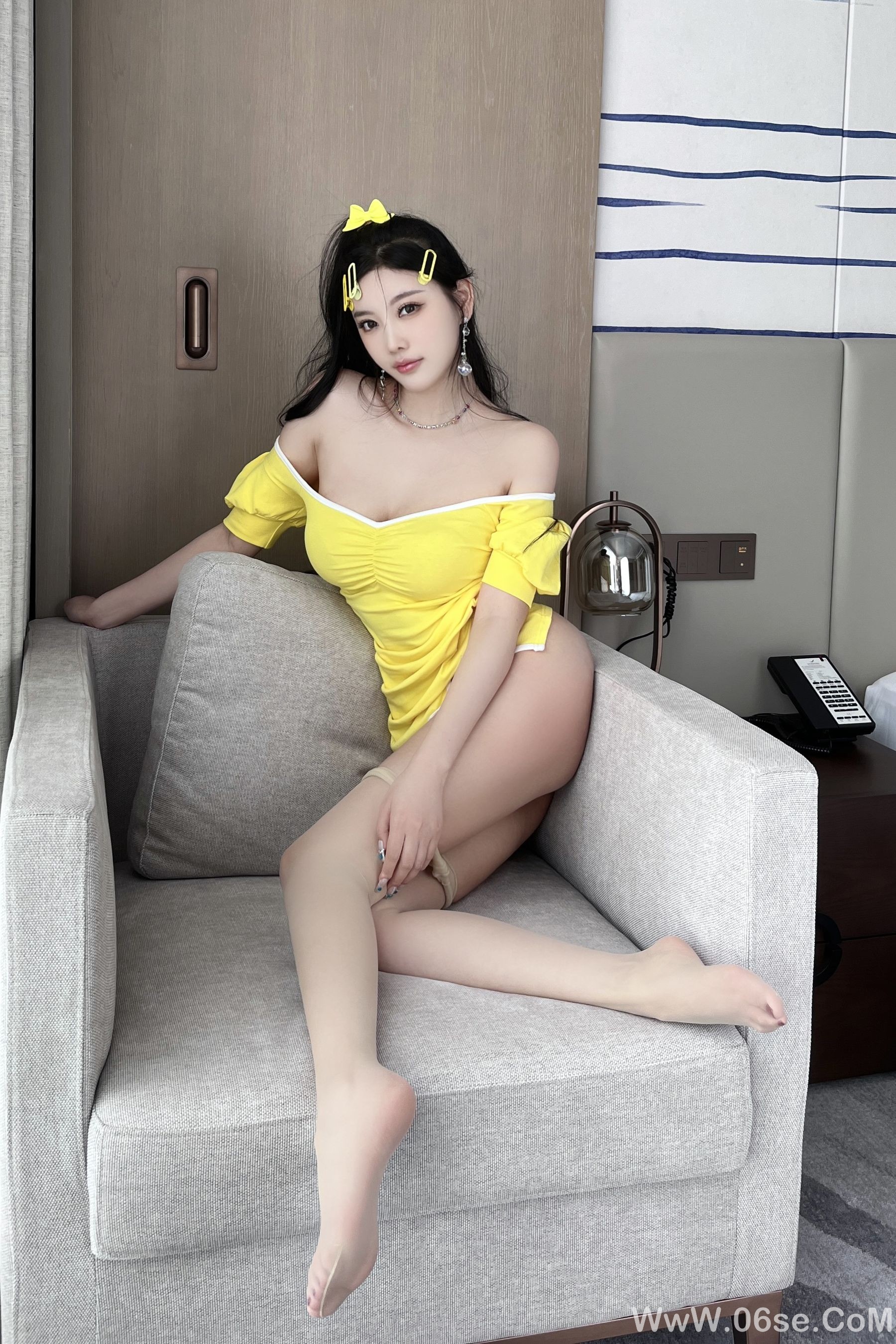 杨晨晨 – 黄色配肉丝 [9P]-六色网