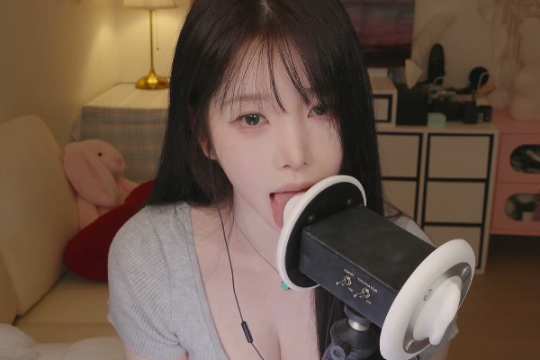 【在线播放】Yoonying ASMR  咀嚼耳环 + 凝胶按摩 ASMR