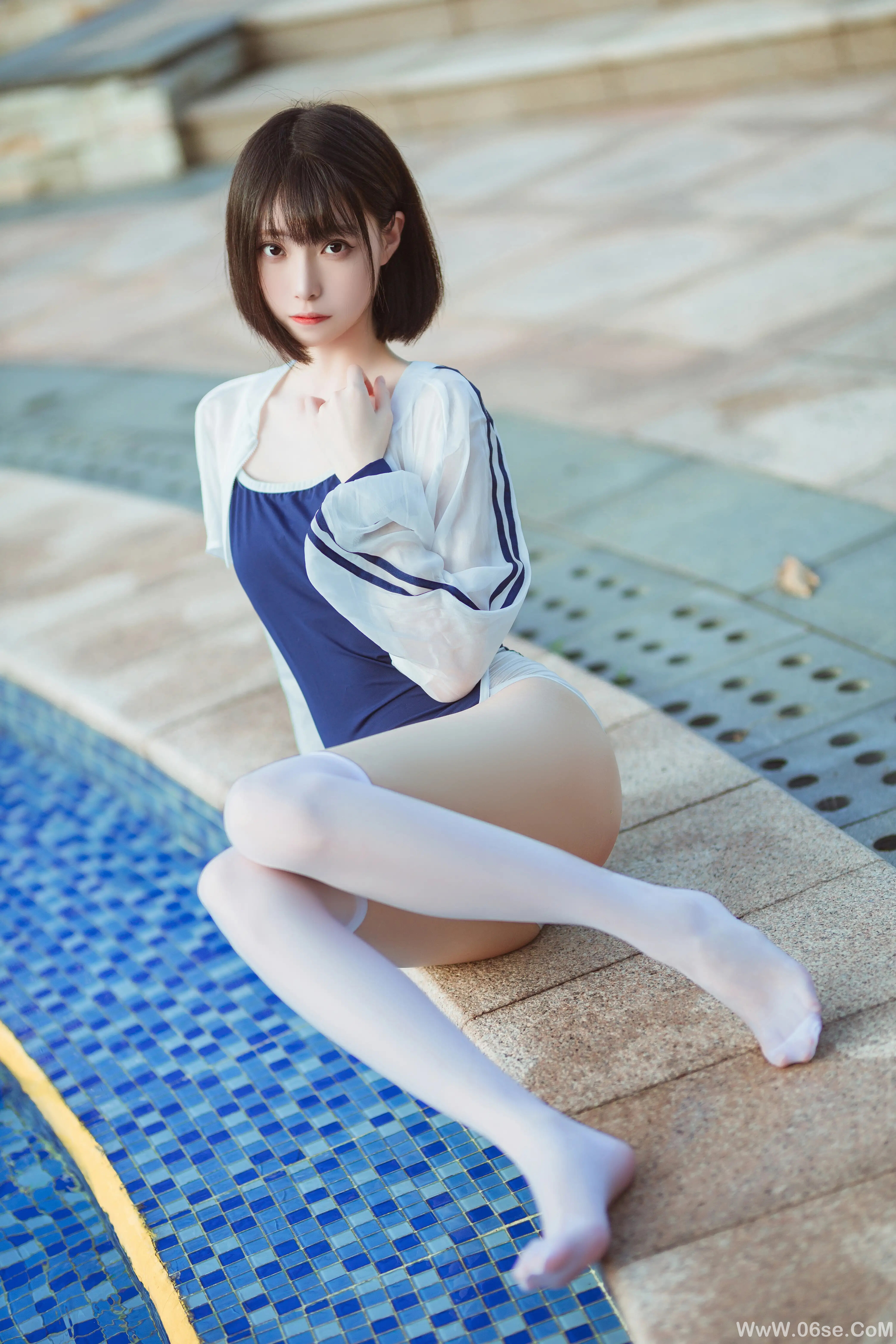 图片[38]-许岚LAN 泳池竟泳-六色网