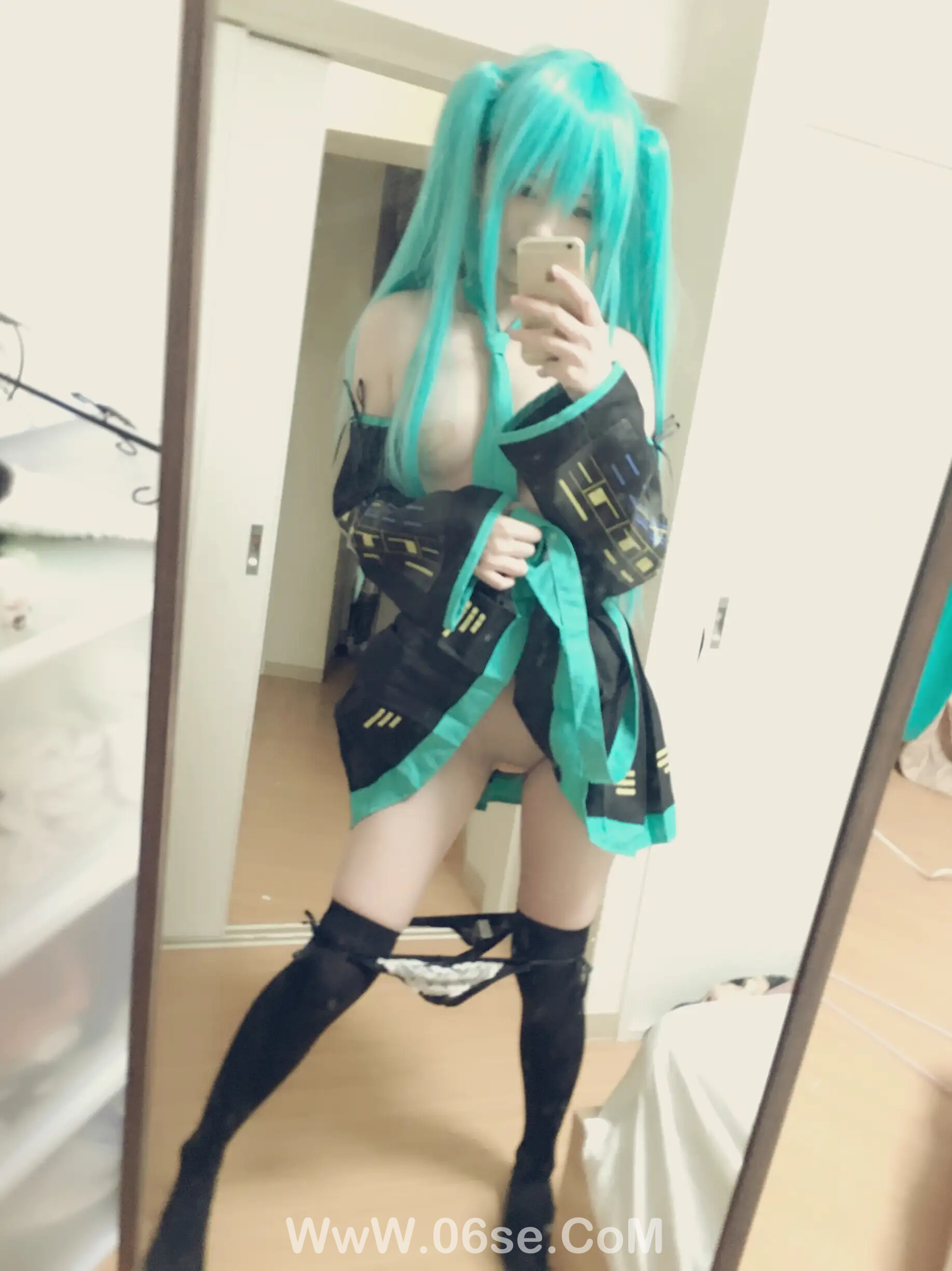 习呆呆 初音-六色网