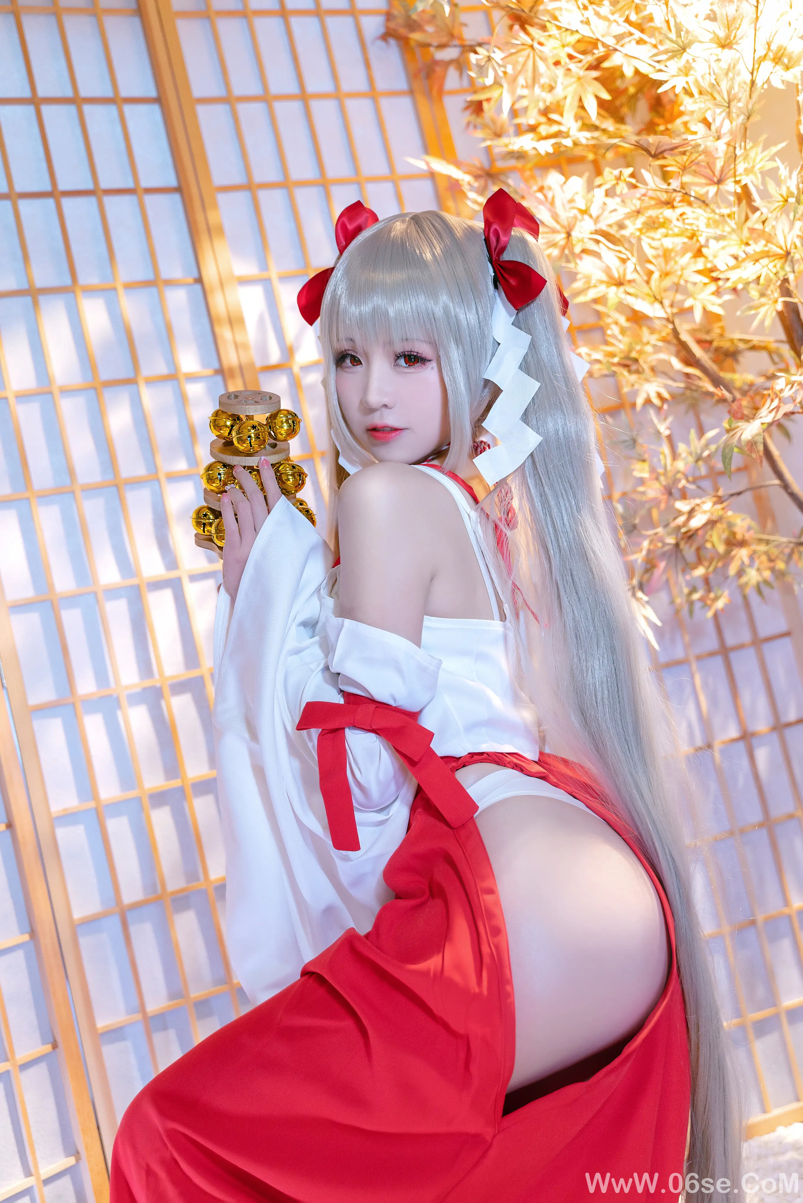 miko酱ww 可畏巫女-六色网