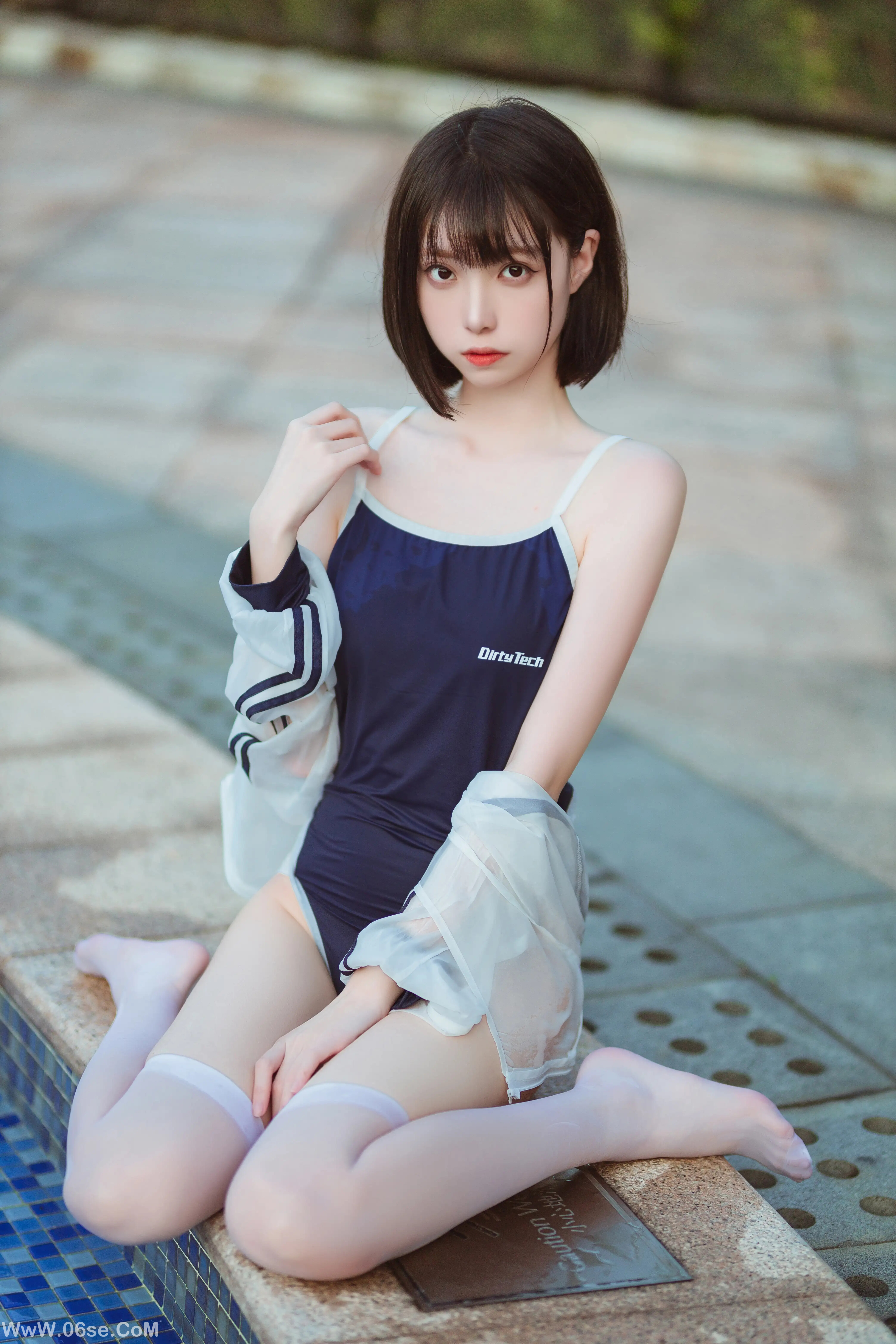 图片[27]-许岚LAN 泳池竟泳-六色网