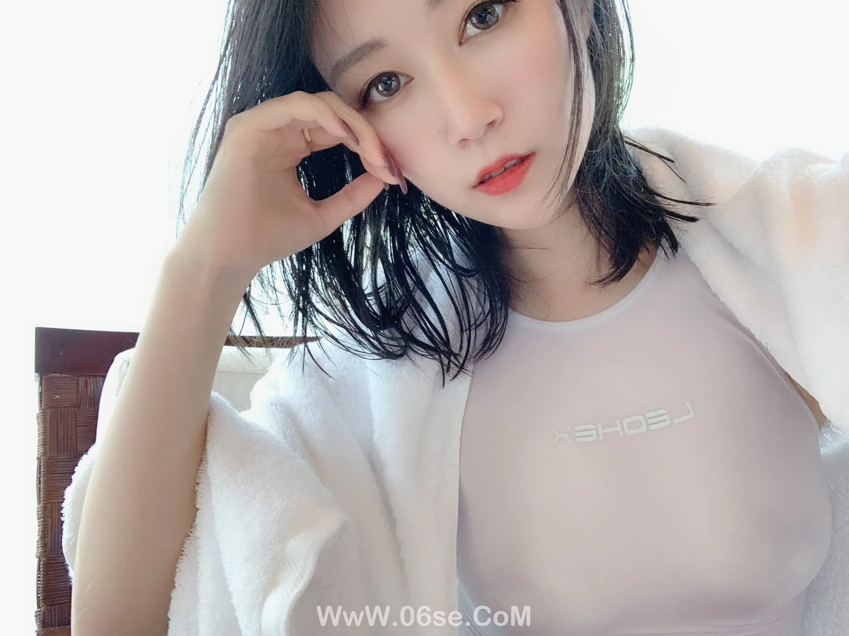 图片[82]-白银81 – 白色竞泳-六色网