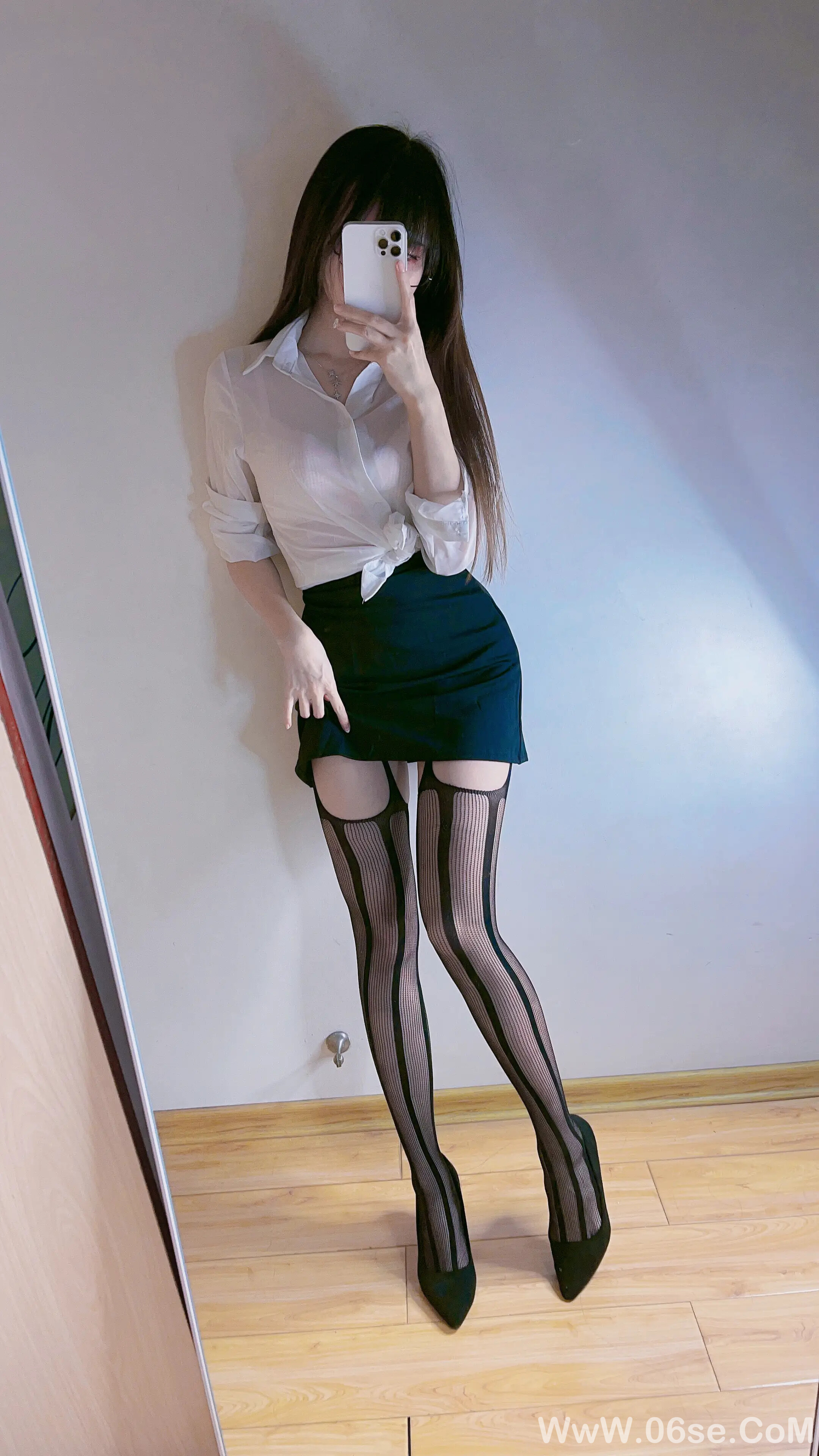 图片[171]-miko酱ww 自拍系列mikoの黑丝03-六色网